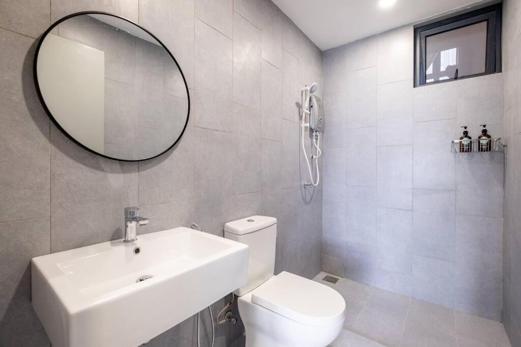 M Vertica 3BR 9Pax Sunway Velocity MRT AEON中文房东IKEA