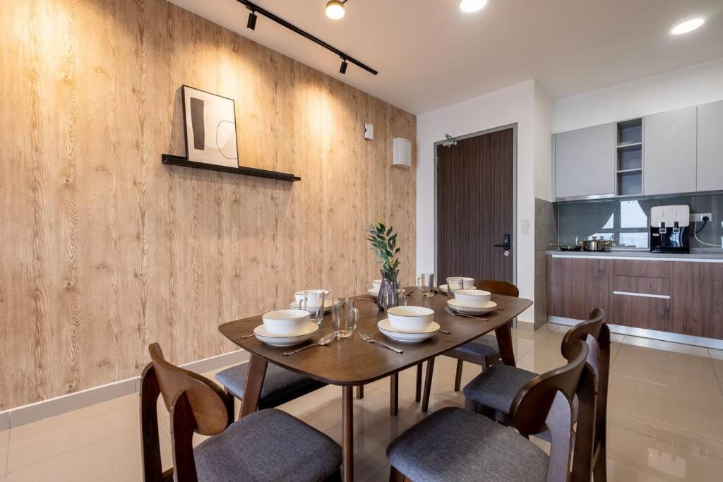 M Vertica KL Residence Tower E by Feel Home
