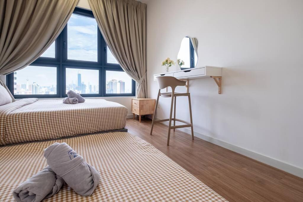 M Vertica 3BR 9Pax Sunway Velocity MRT AEON中文房东IKEA