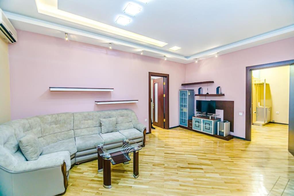 Apartment Adidas