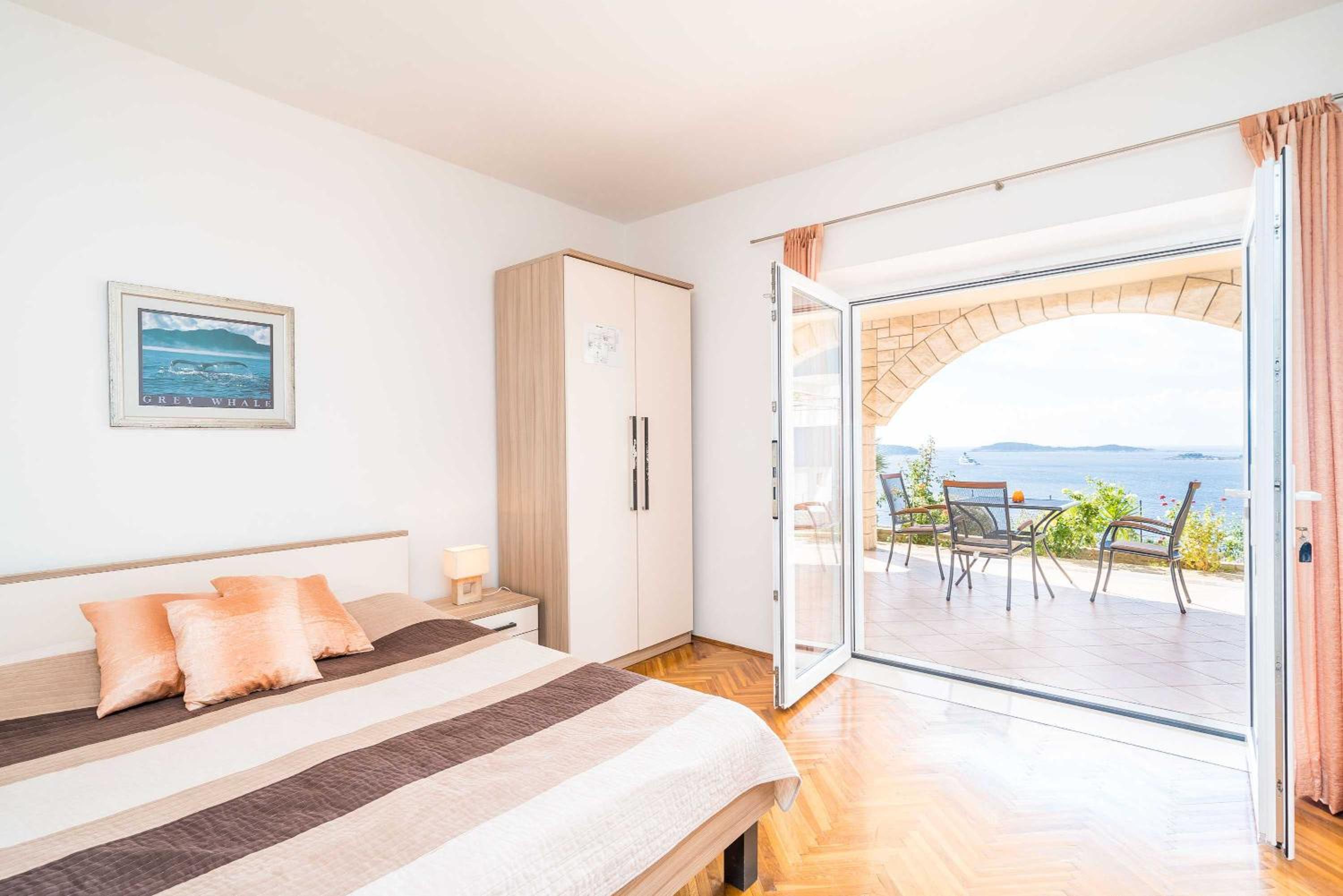 Apartments Marnic