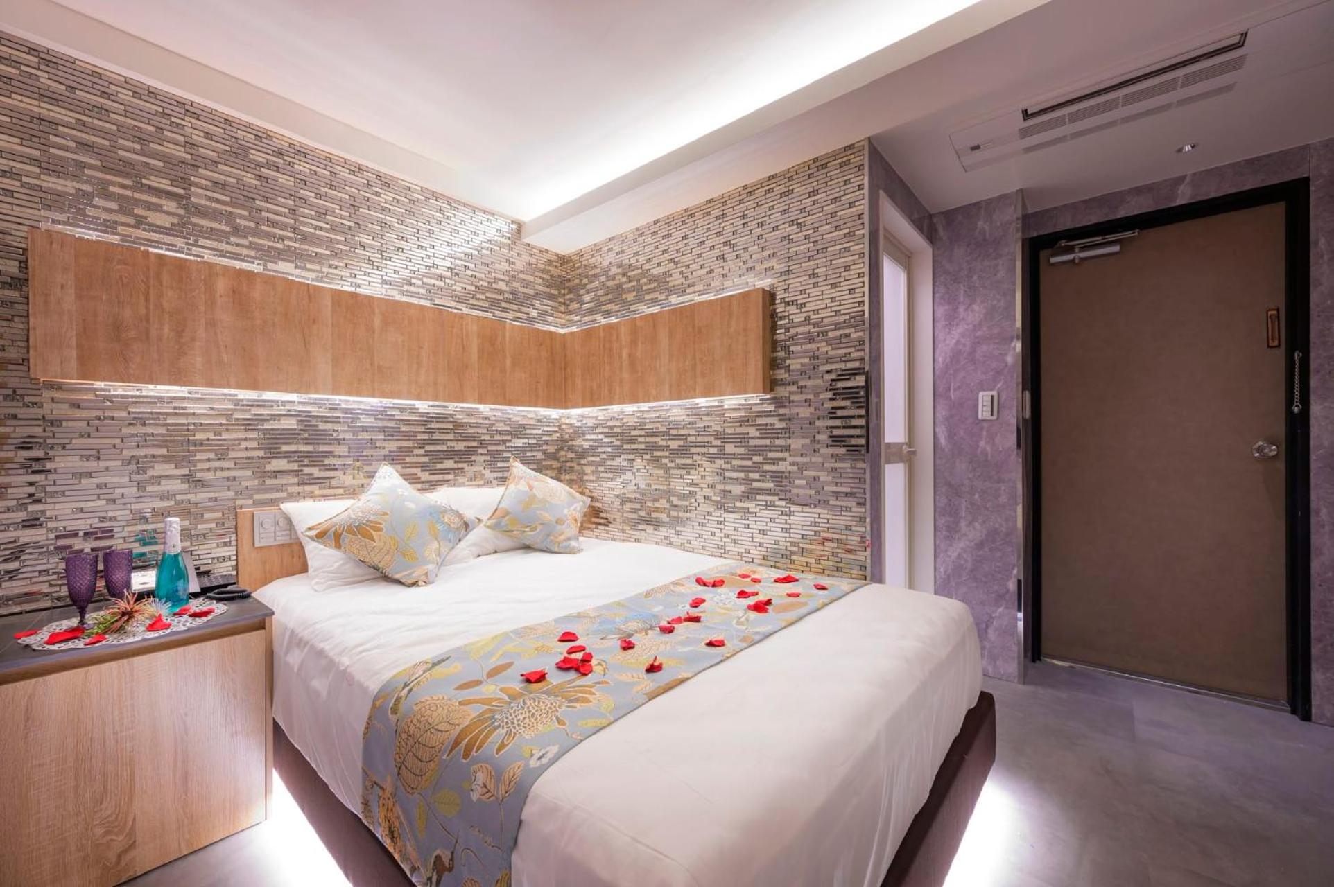 Exquisite business hotel Bella
