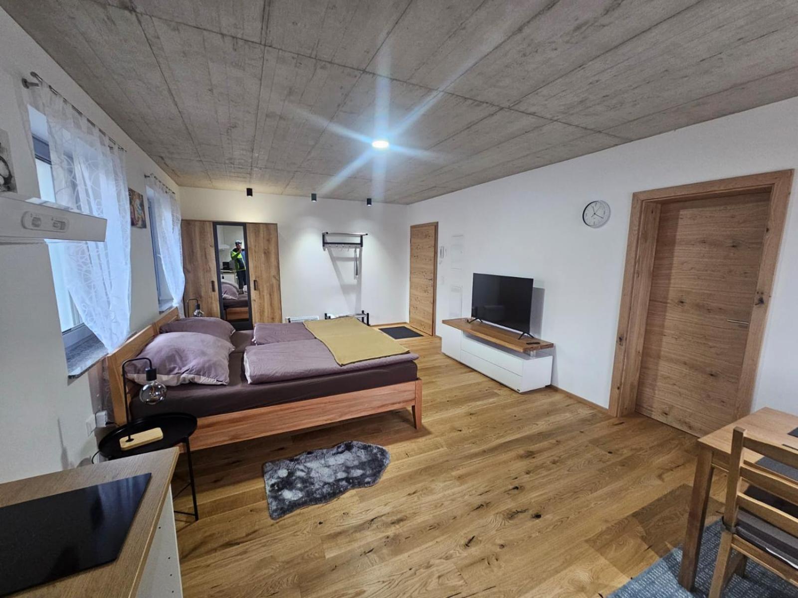 Hoch2 Apartment - Modern, komfortabel & 24h Self-Check-in mit Parkplatz