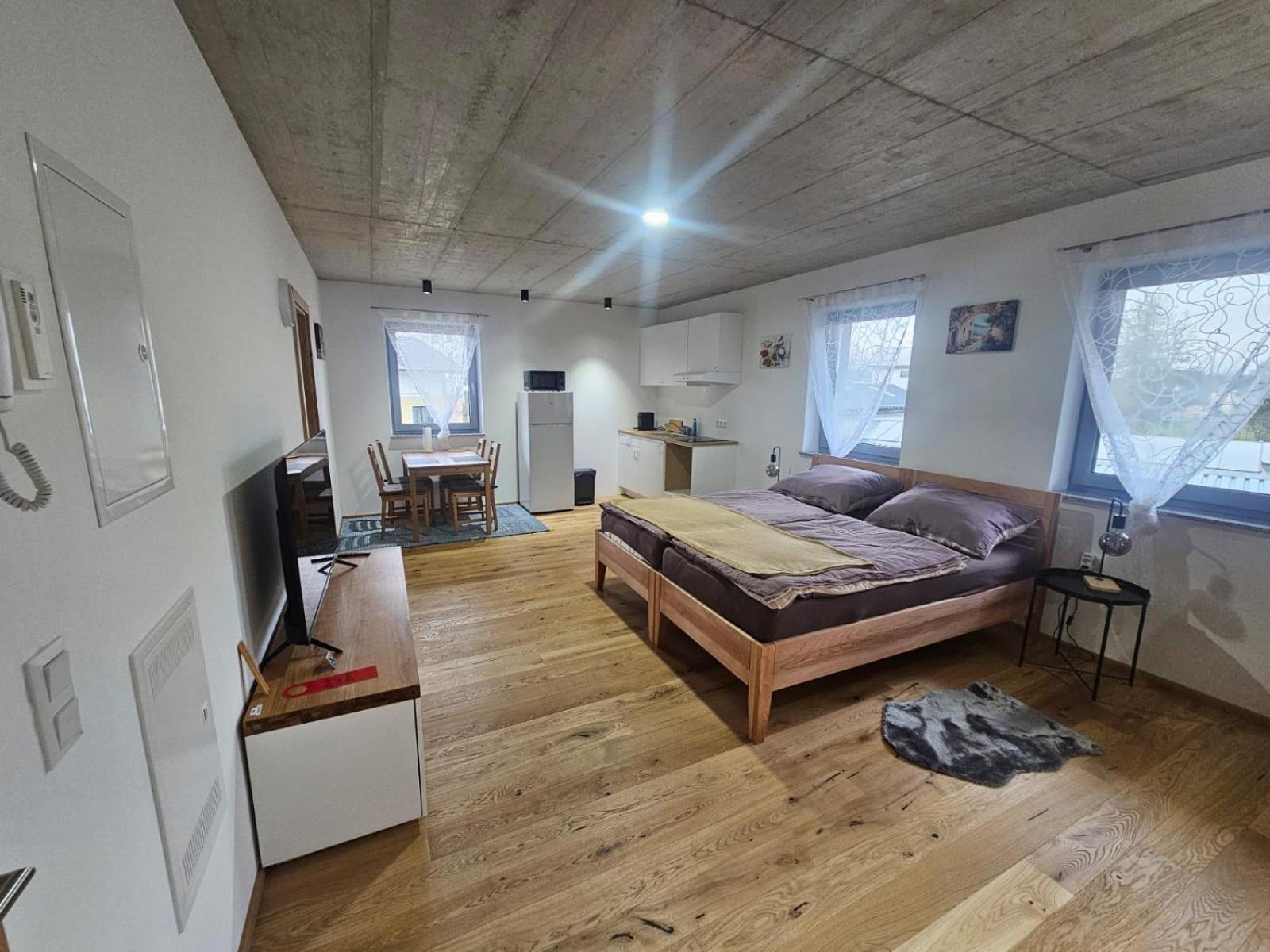 Hoch2 Apartment - Modern, komfortabel & 24h Self-Check-in mit Parkplatz