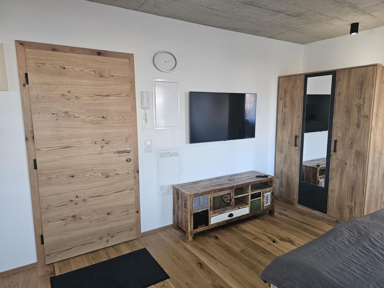 Hoch2 Apartment - Modern, komfortabel & 24h Self-Check-in mit Parkplatz