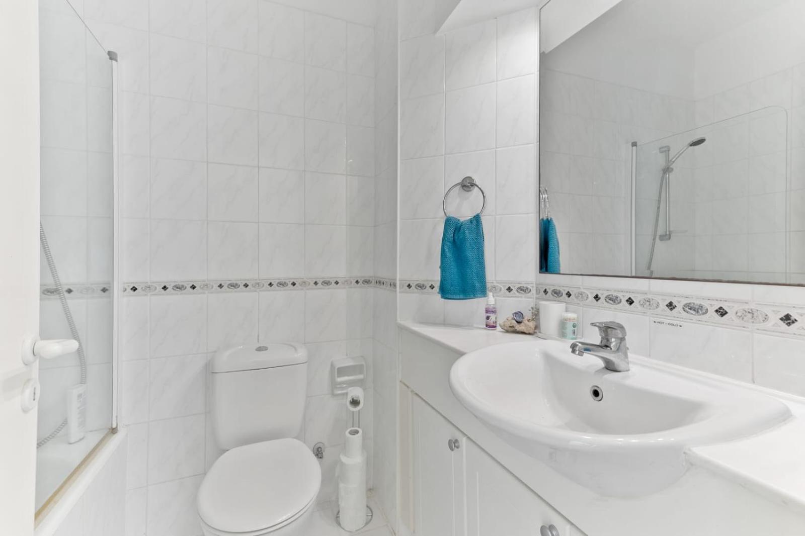 Limnaria Gardens Cozy Apartment by VICHY Holidays