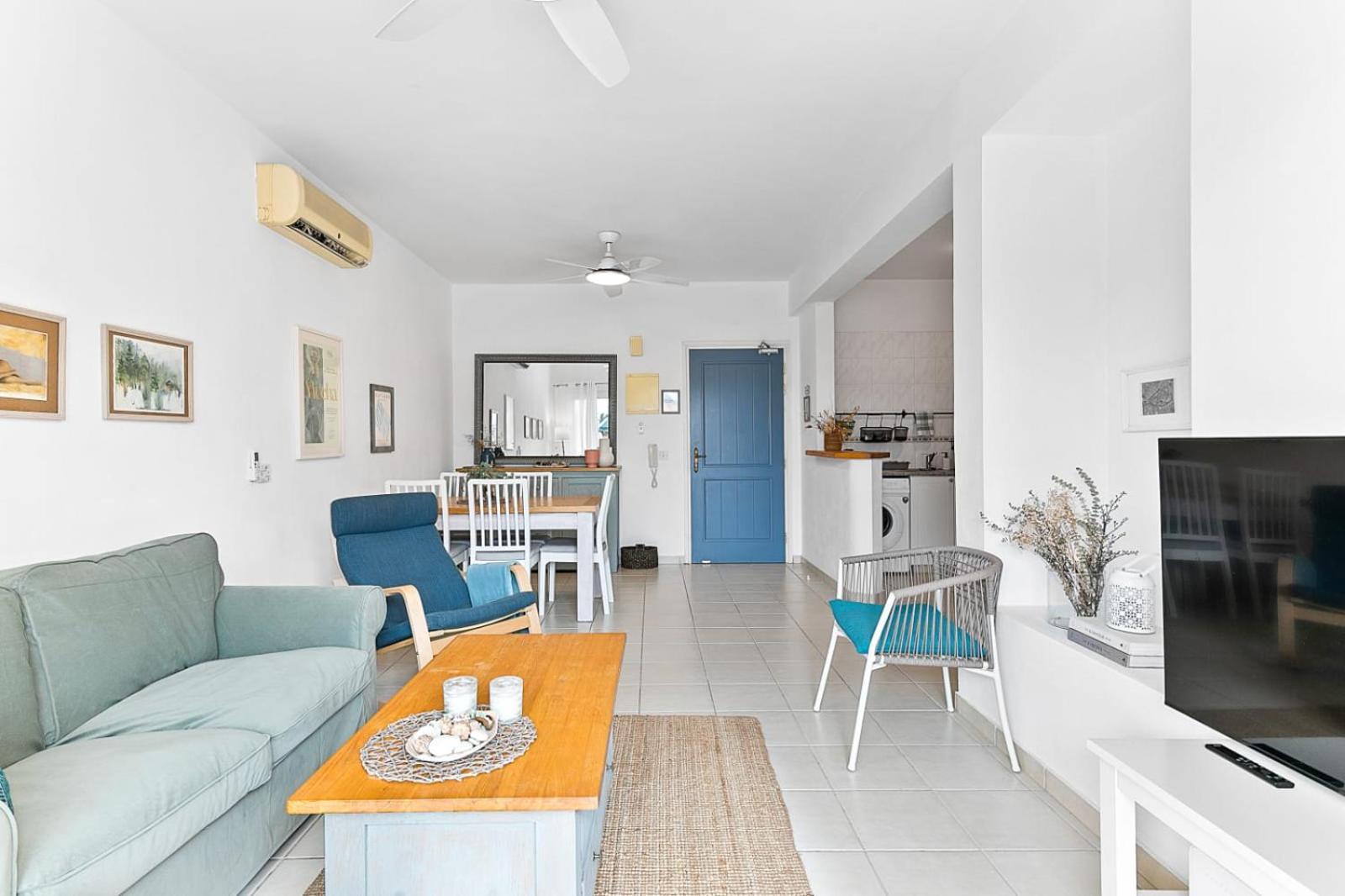 Limnaria Gardens Cozy Apartment by VICHY Holidays