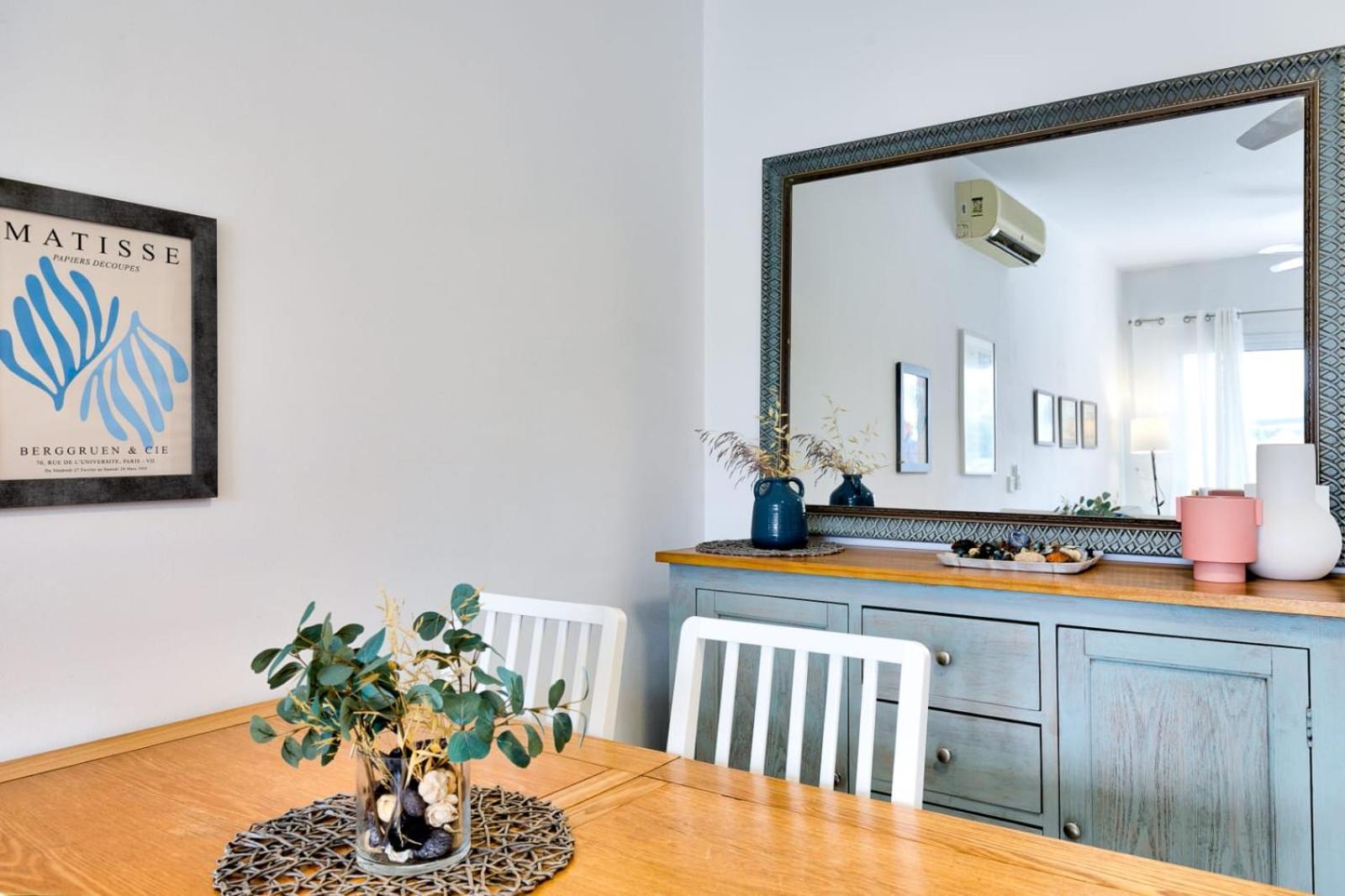 Limnaria Gardens Cozy Apartment by VICHY Holidays