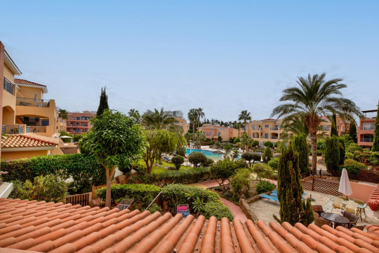 Limnaria Gardens Cozy Apartment by VICHY Holidays