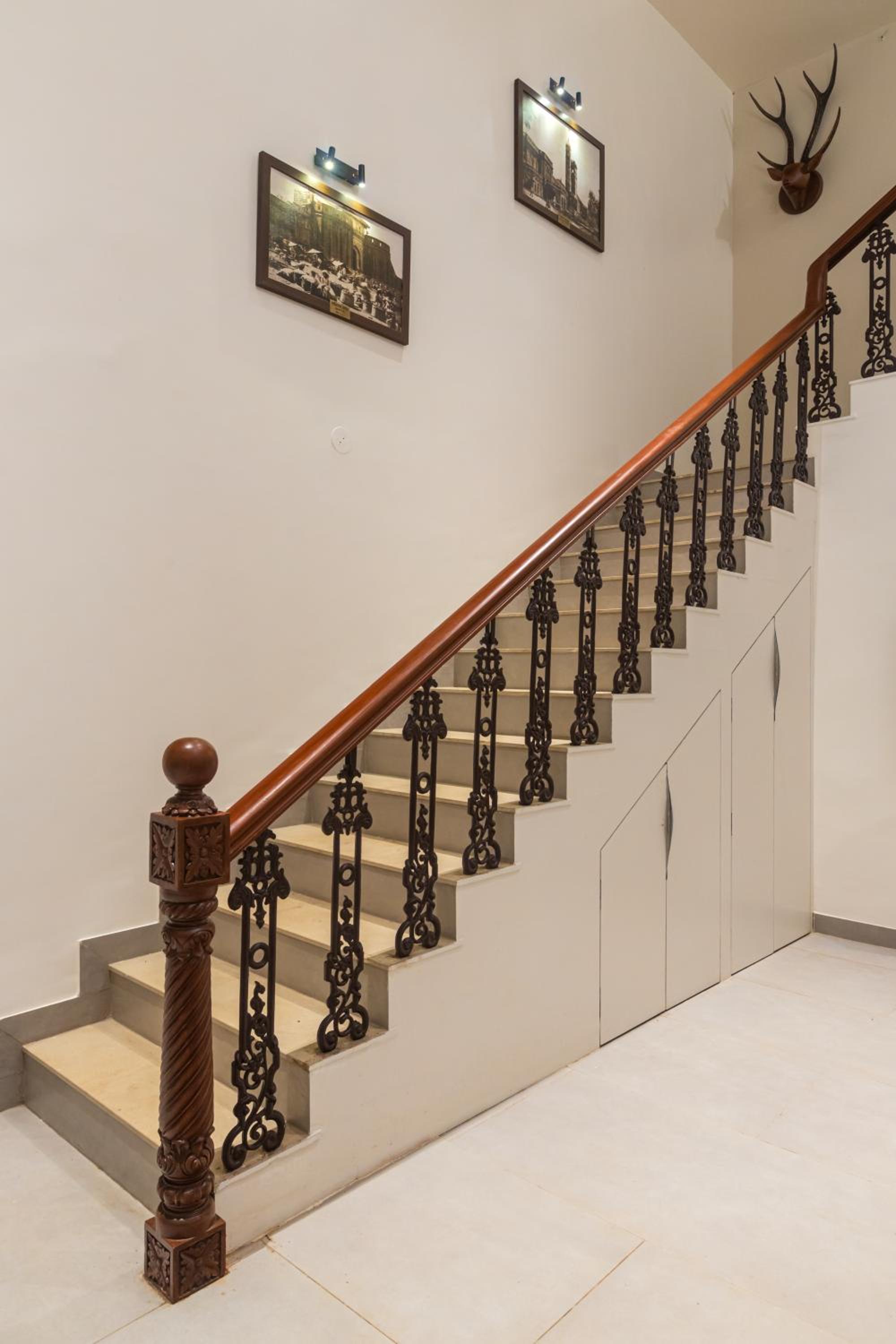 SaffronStays Kaleidoscope, 4BR heated pool villa in Mulshi