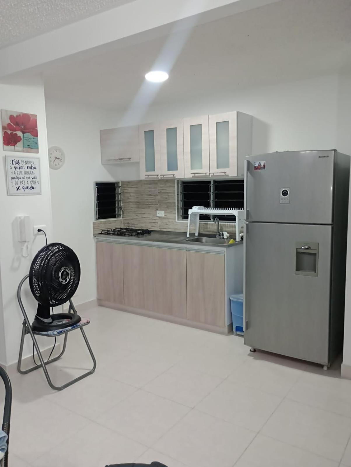 APARTAMENTO FAMILIAR RICAURTE