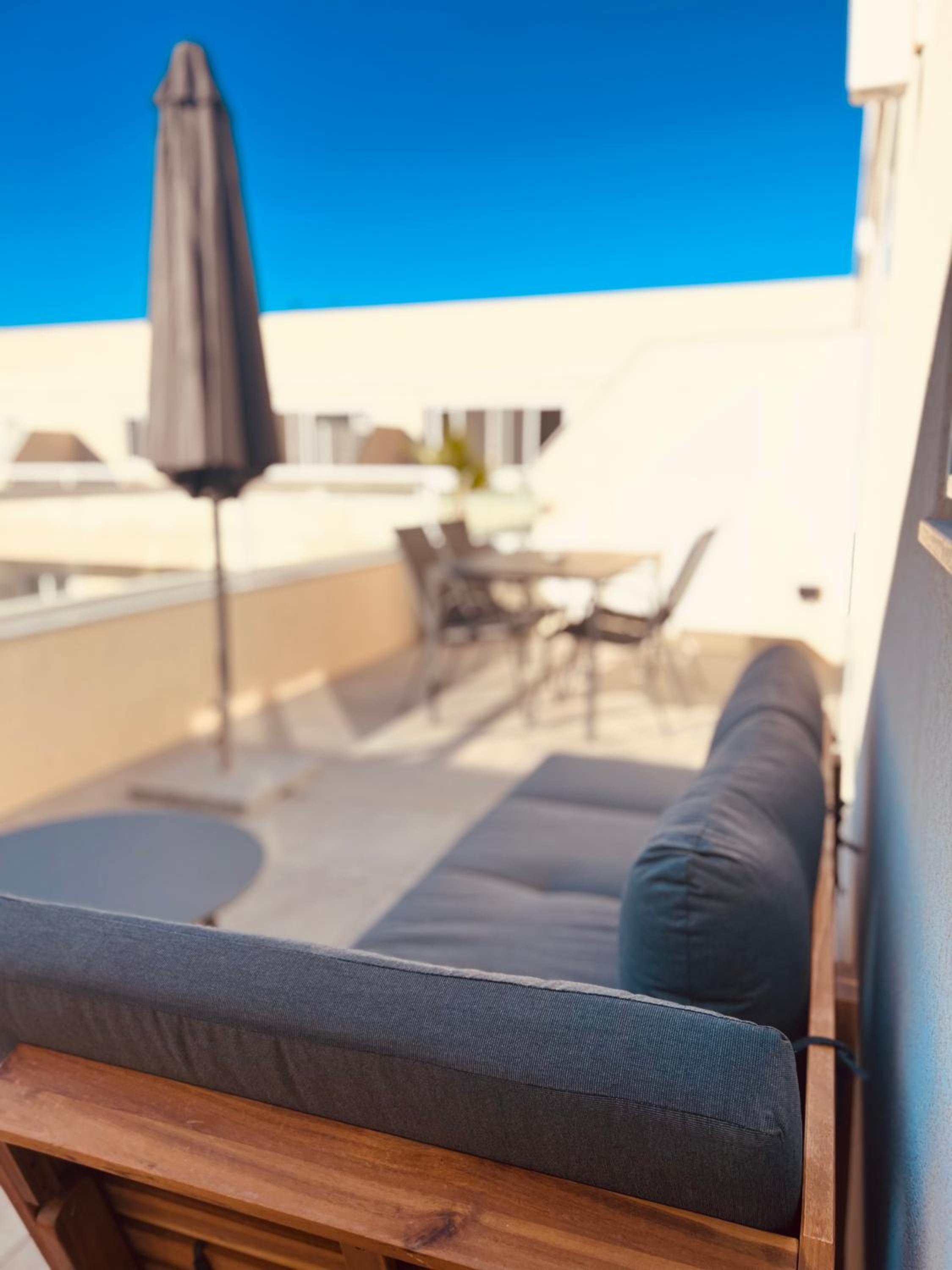 Modern & Spacious 2BR Penthouse with Terrace - Close to Qawra Beach photo 2