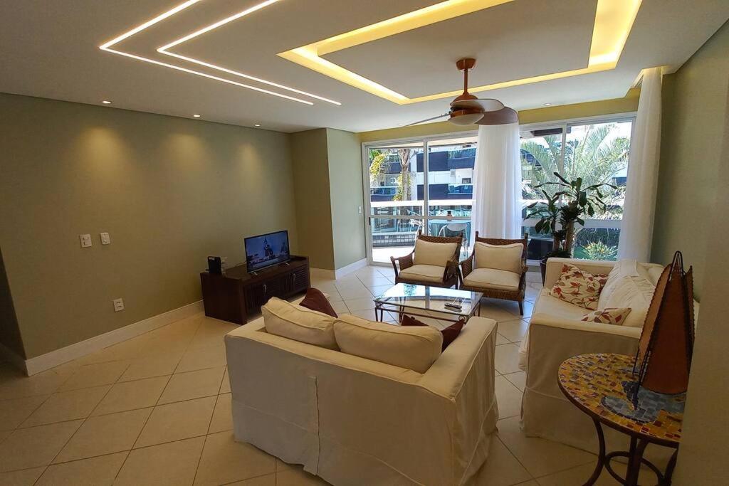 Condominio Agua Marinha, Praia Brava; 3 quartos, frente mar,