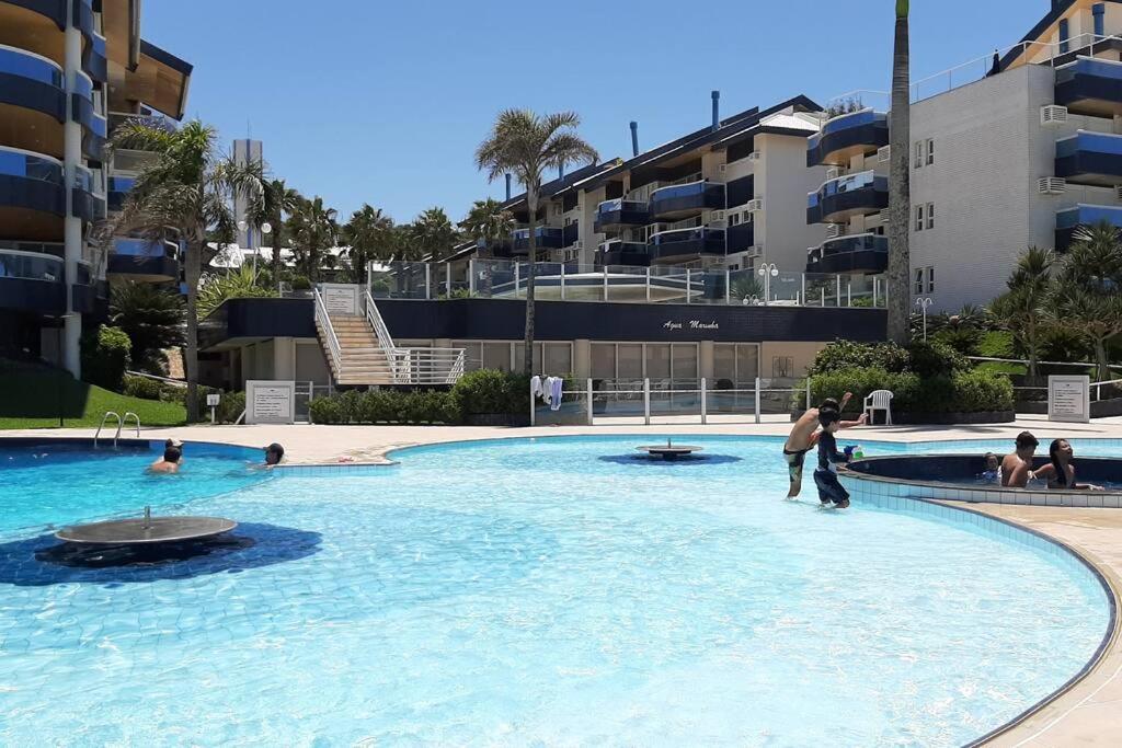 Condominio Agua Marinha, Praia Brava; 3 quartos, frente mar,