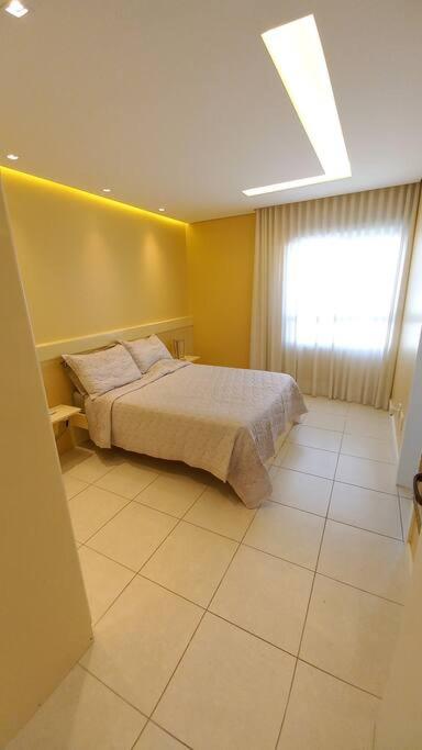Condominio Agua Marinha, Praia Brava; 3 quartos, frente mar,