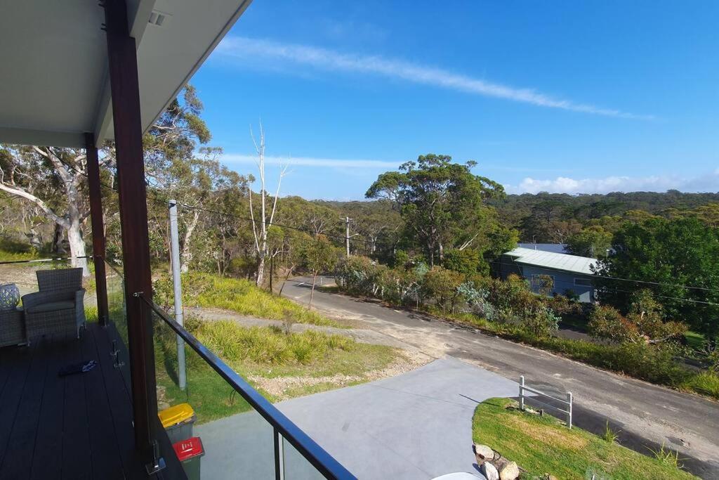 Newly Renovated Hyams Beach Cottage