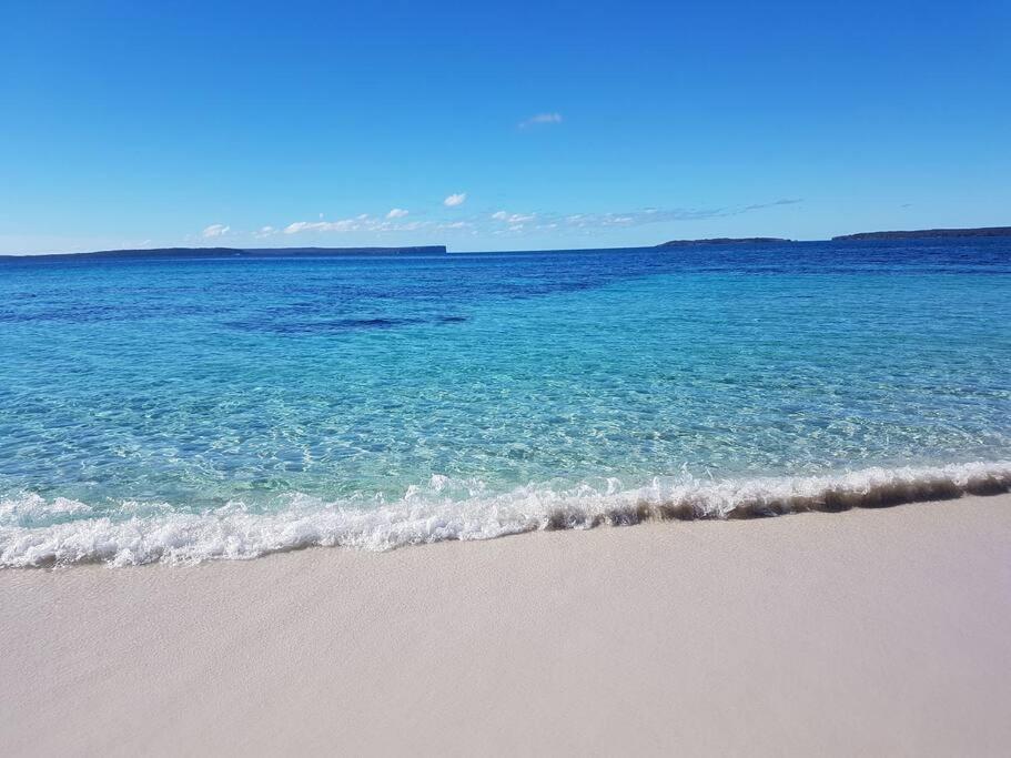 Newly Renovated Hyams Beach Cottage