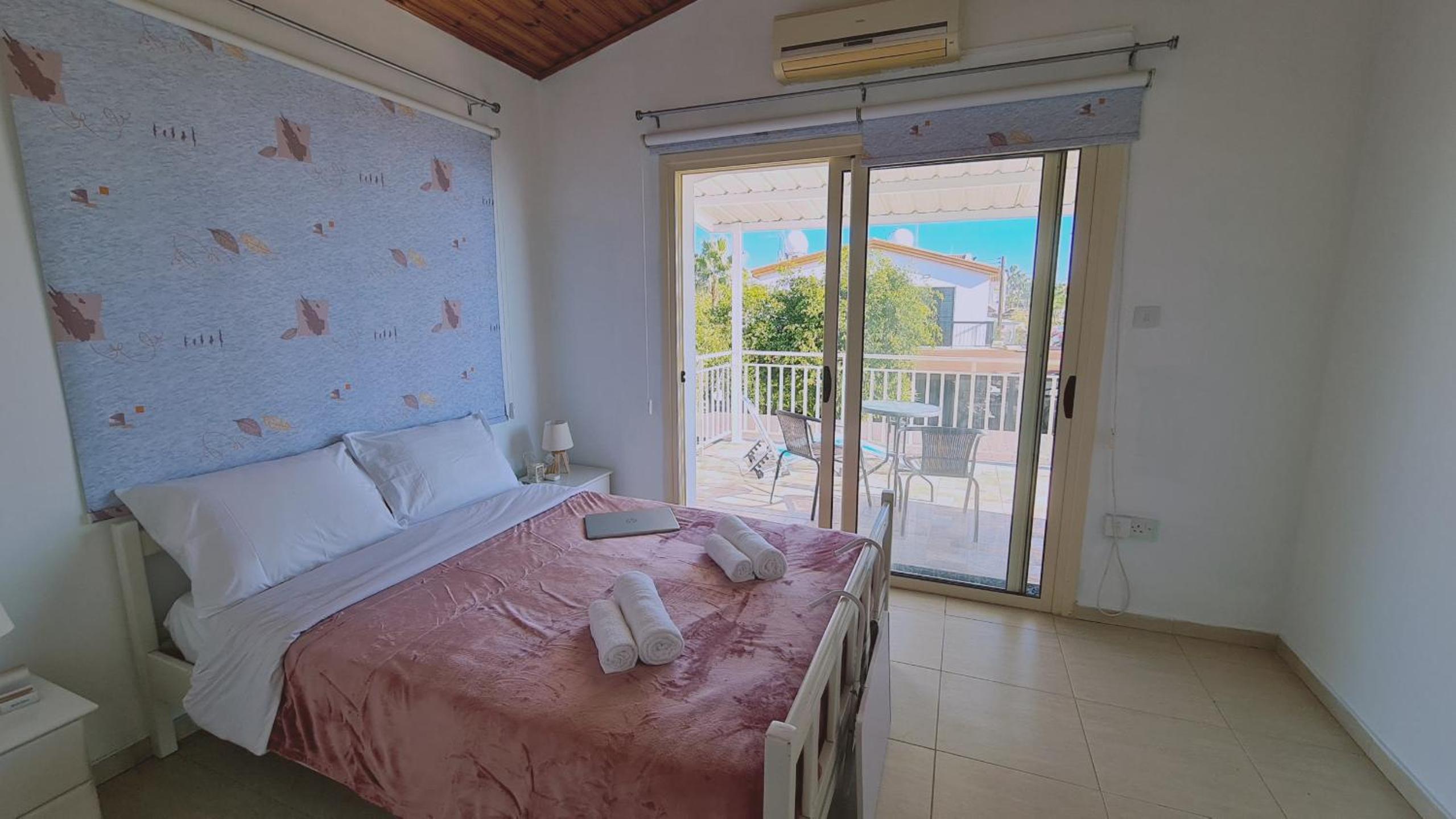 STAY Crystal Waves Maisonette