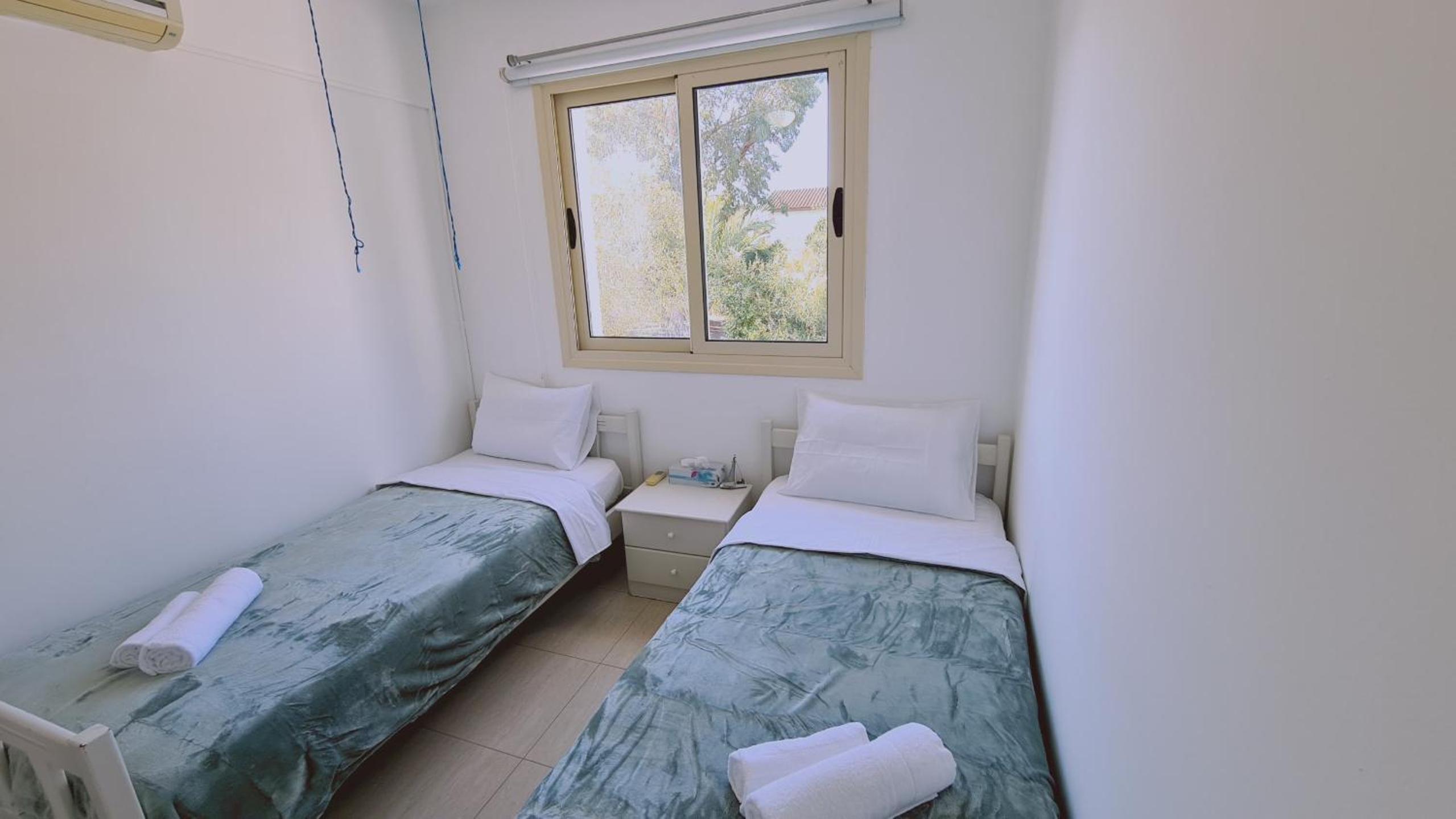 STAY Crystal Waves Maisonette