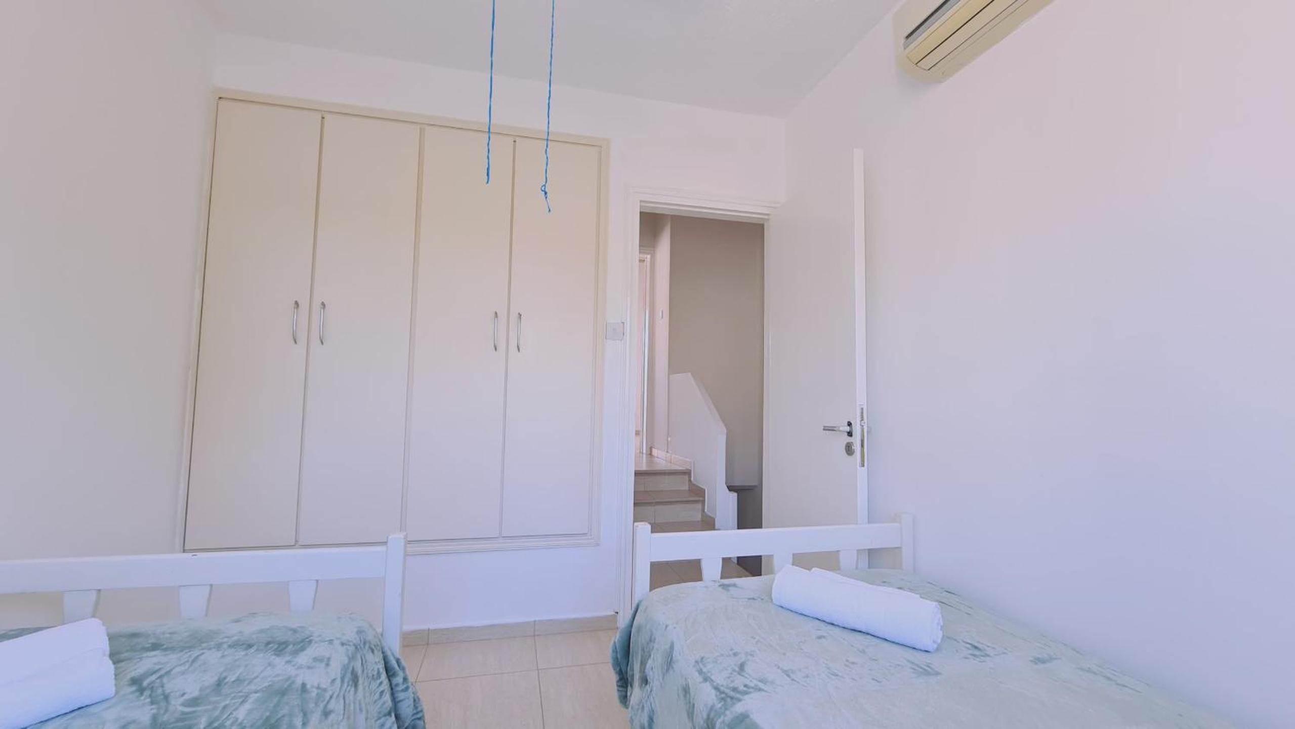 STAY Crystal Waves Maisonette