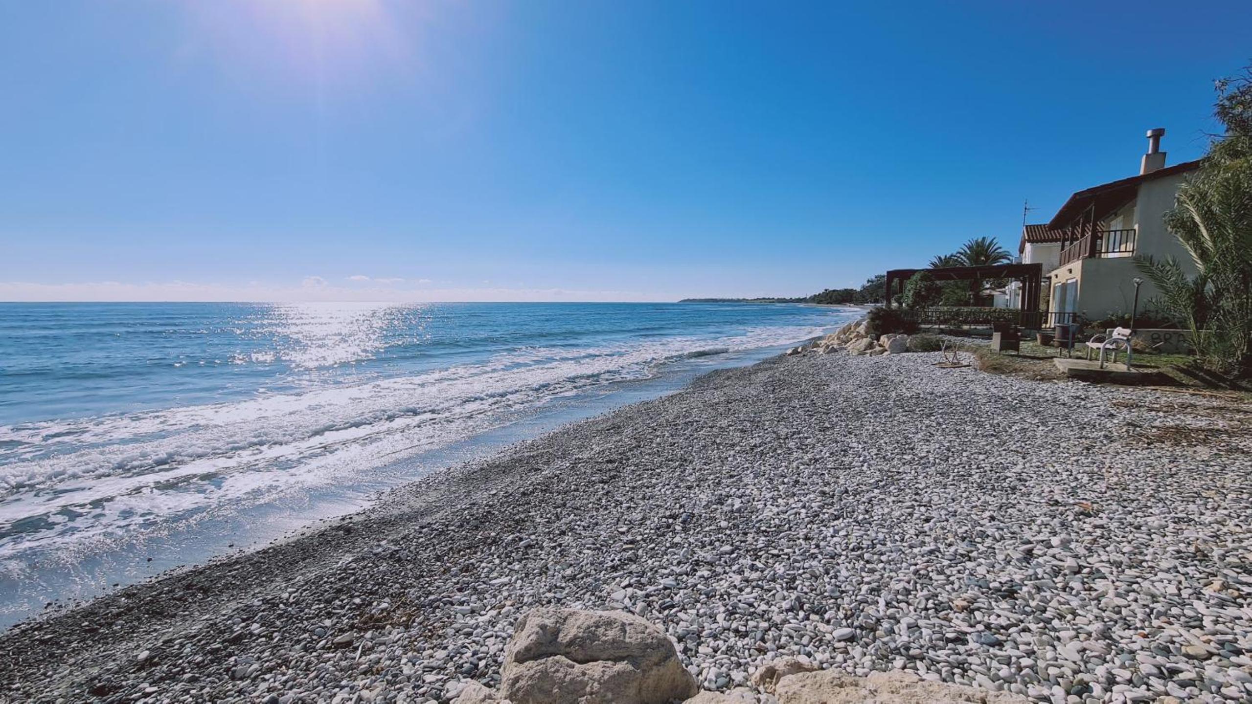 STAY Crystal Waves Maisonette