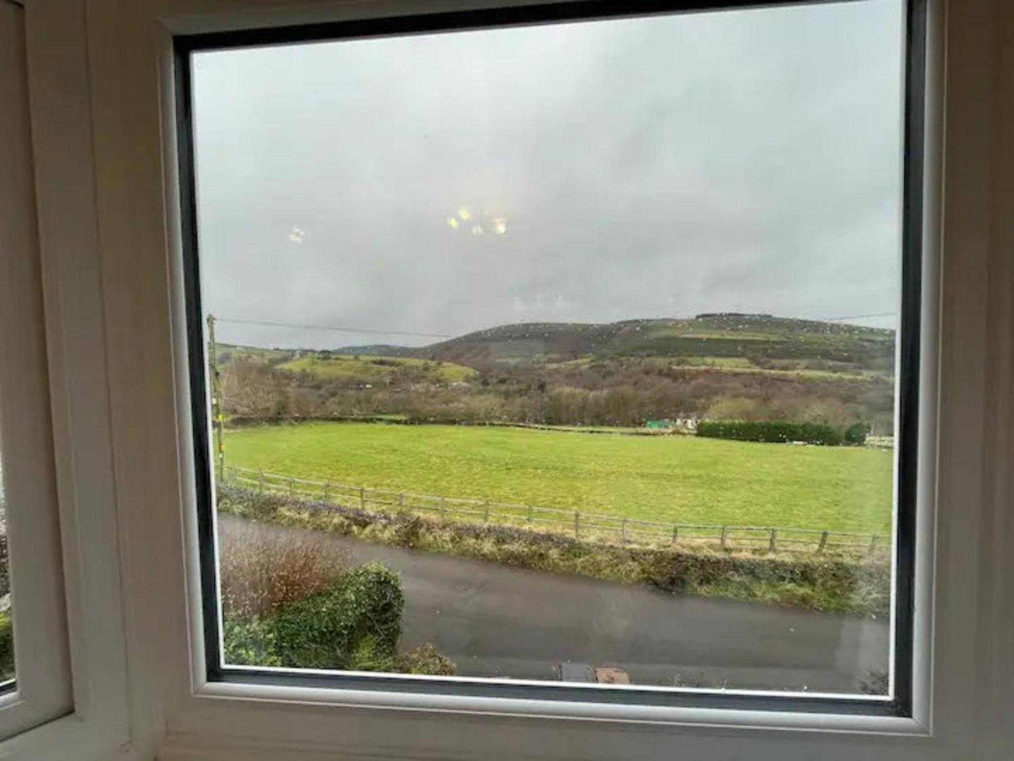 Glossop Retreat - Pet Friendly Perfect for 6
