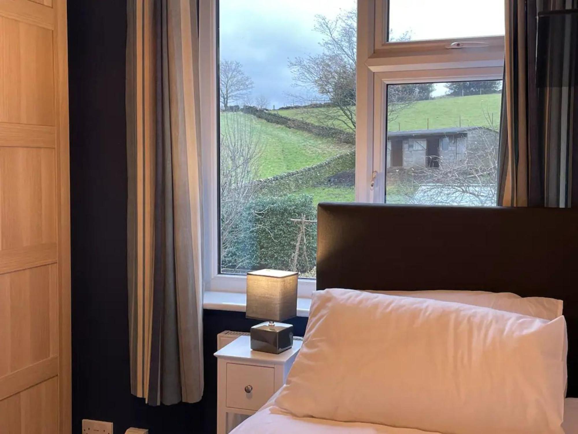 Glossop Retreat - Pet Friendly Perfect for 6