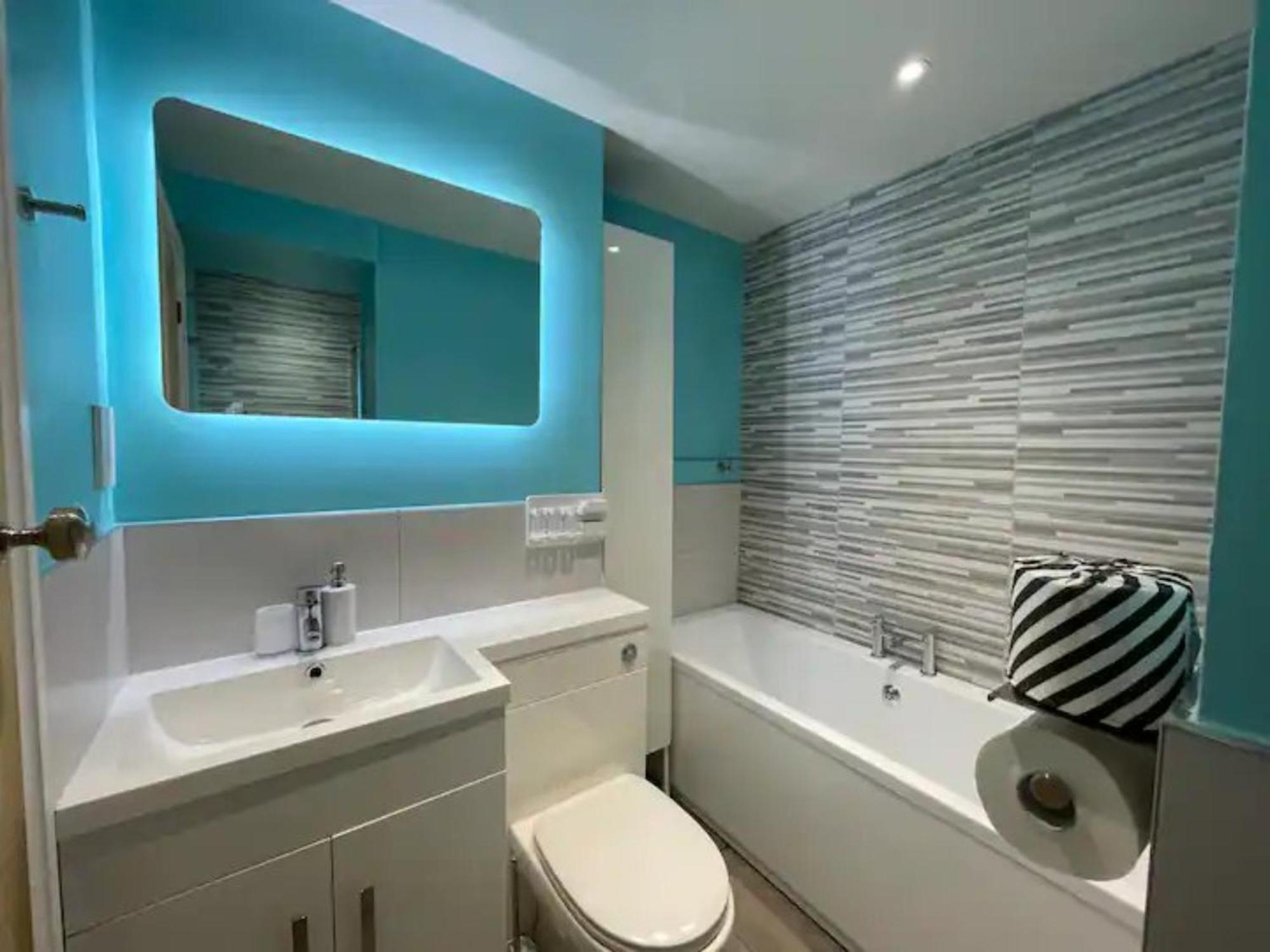 Glossop Retreat - Pet Friendly Perfect for 6