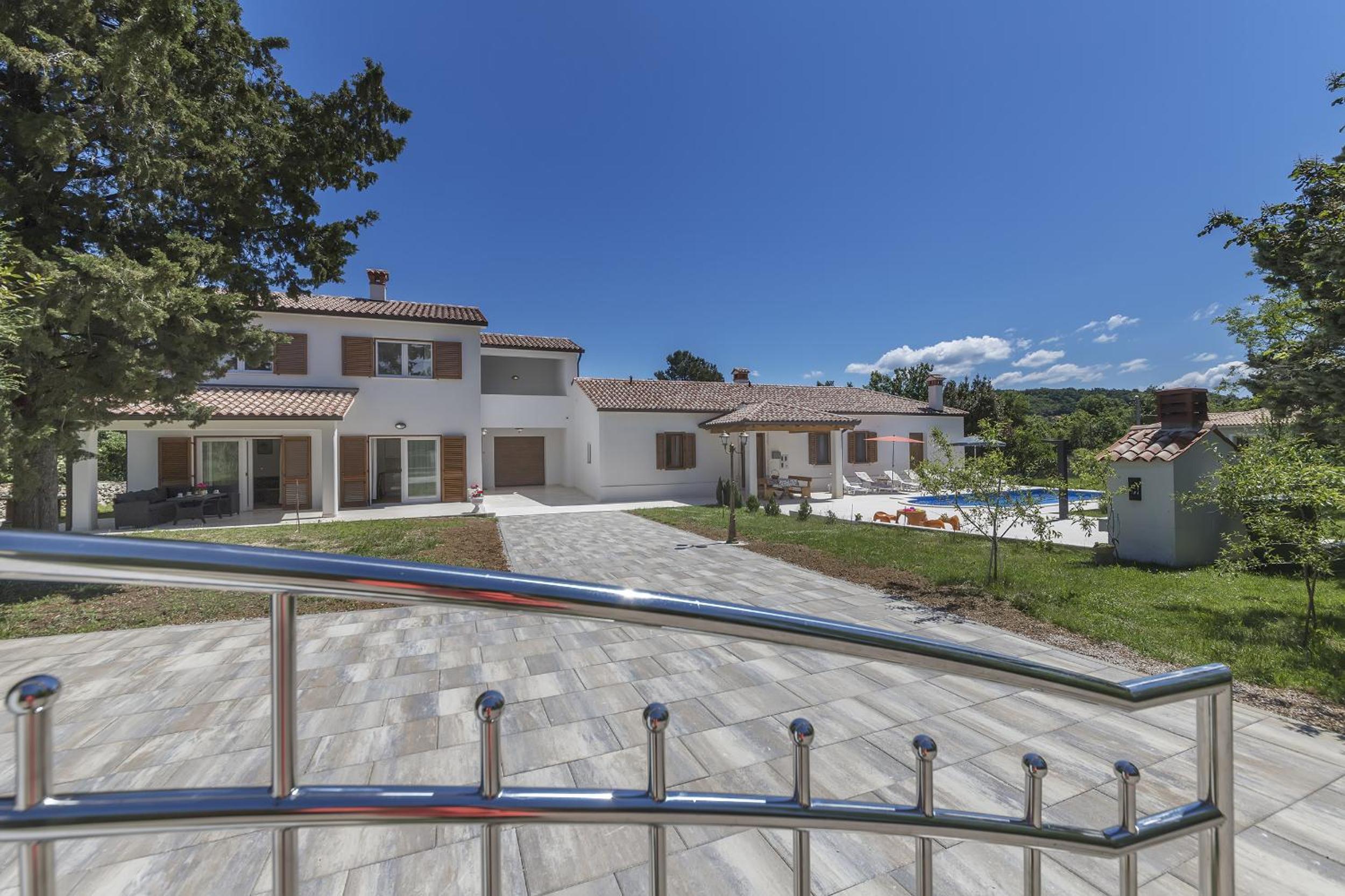 Villa Ana Labin for 12 person with 6 bedrooms & private pool view 4