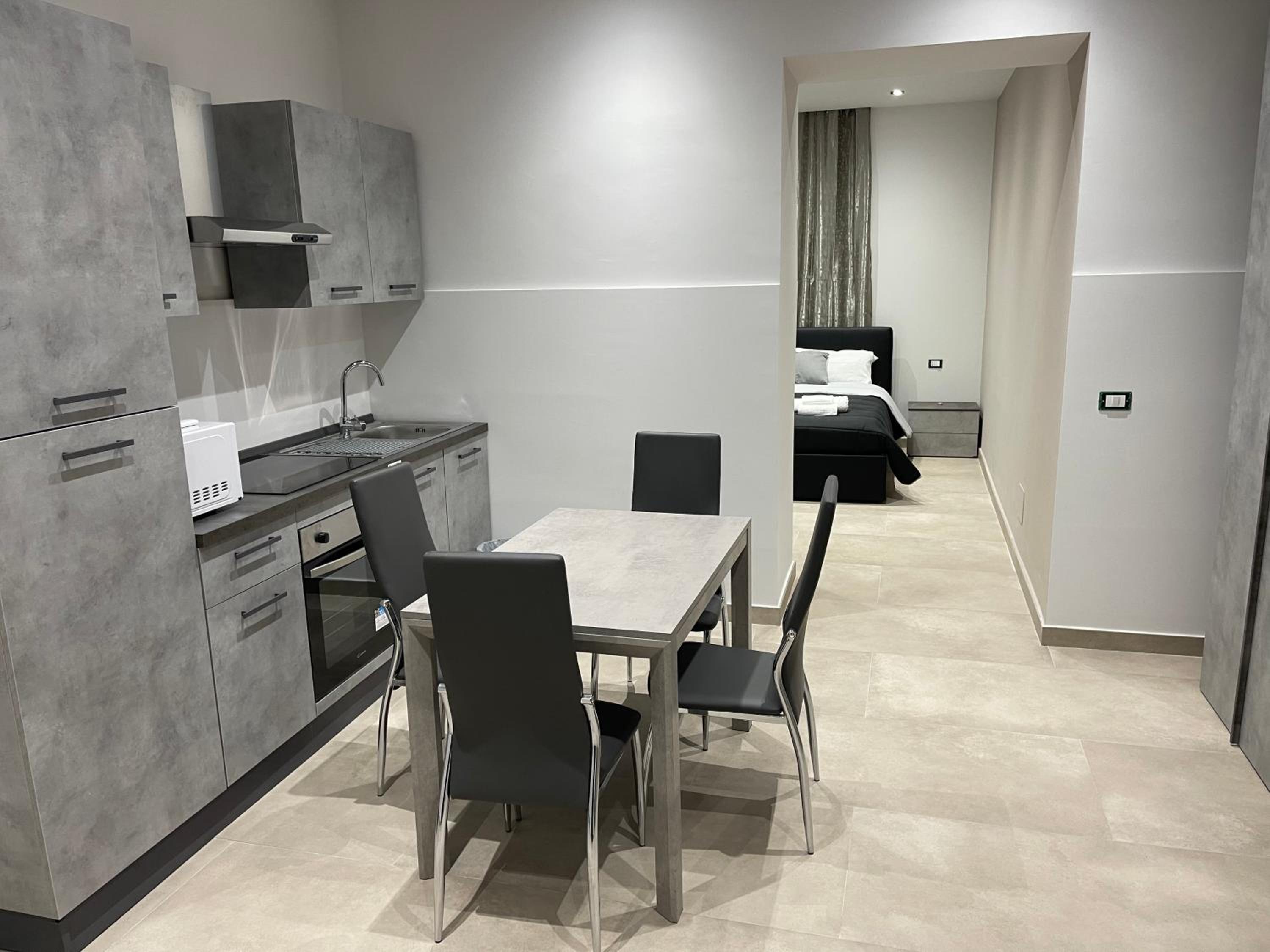 Le suite del corso Italia view 5