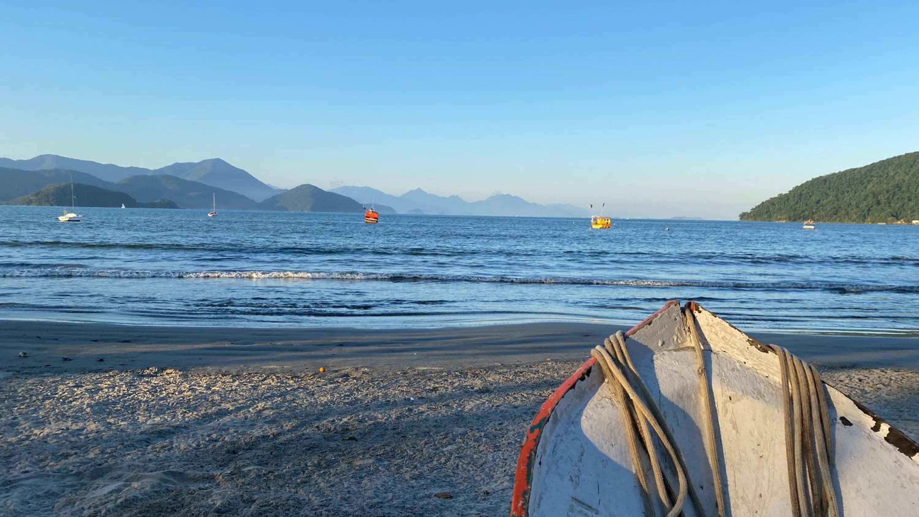Suítes em Itaguá Aqui é Seu Lugar
