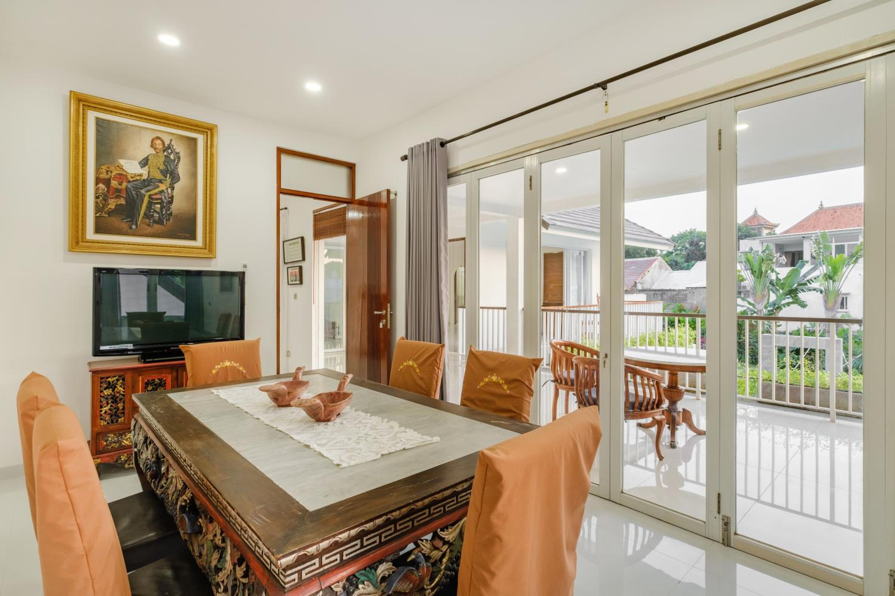 Annindra Suites