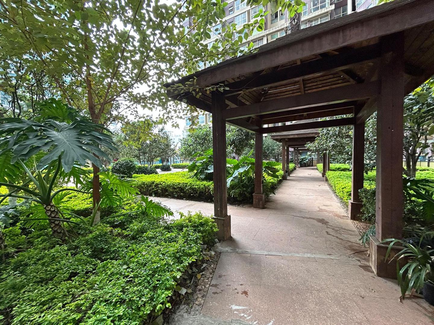 Annie Apartment - only 120 metres from Metro Line 2 Exit B of Chuanxingulou