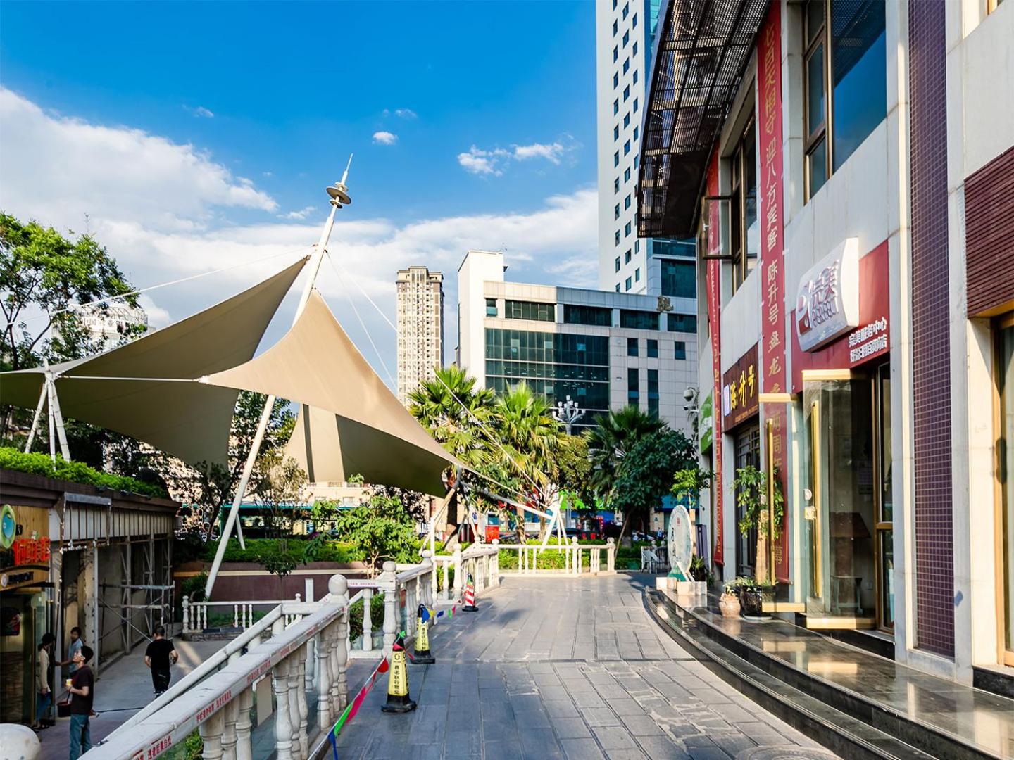 Annie Apartment - only 120 metres from Metro Line 2 Exit B of Chuanxingulou