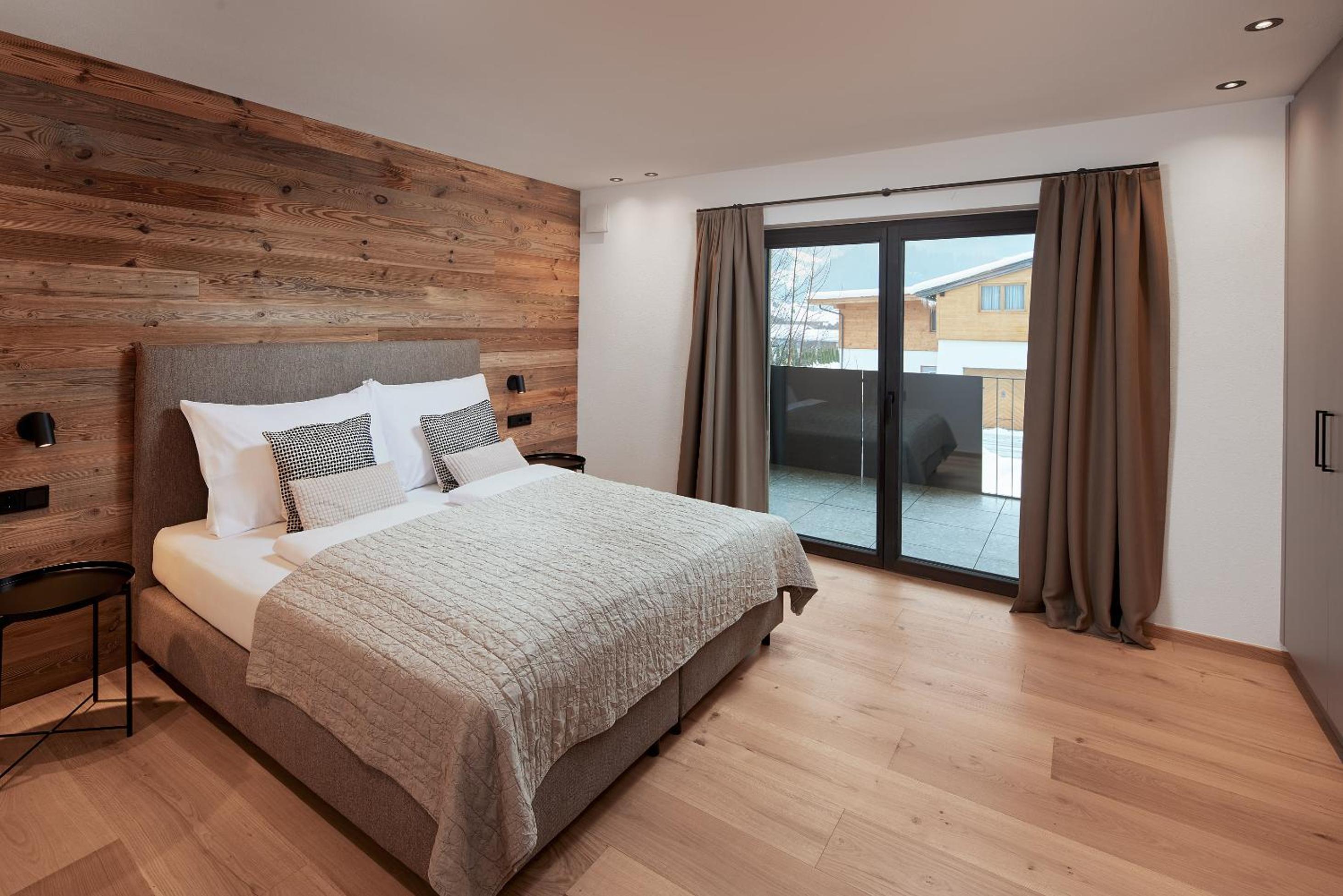 Alpin Residenzen Eichenheim Aurach bei Kitzbühel by Alpina-Holiday
