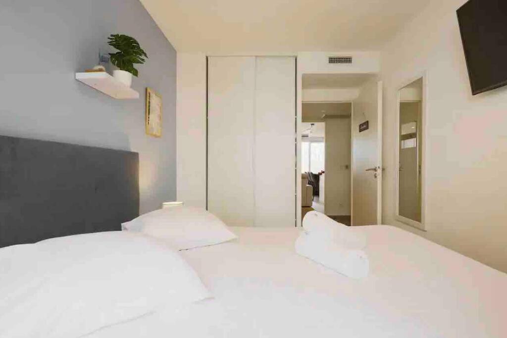 Q&R Renting - Appartement luxueux et Suites Design - Parking AC Mer