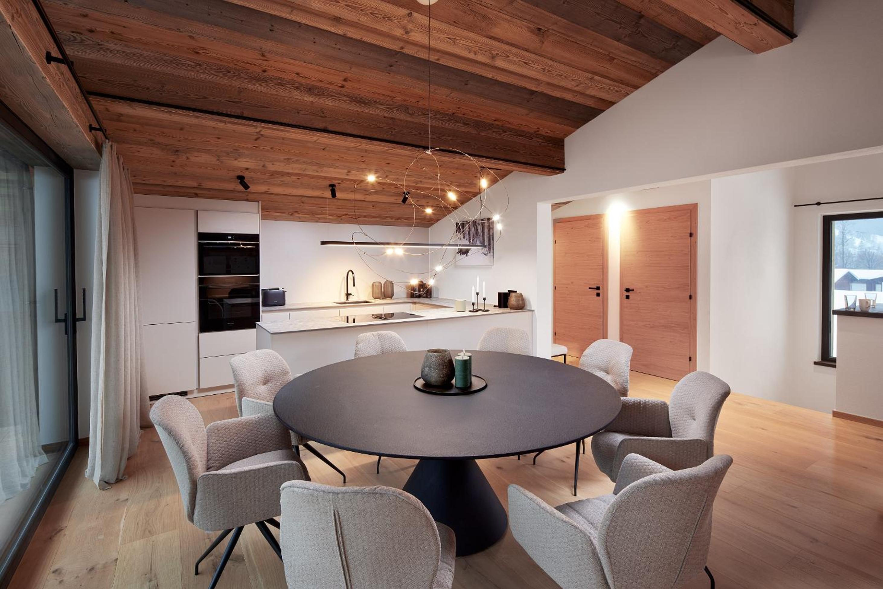 Alpin Residenzen Eichenheim Aurach bei Kitzbühel by Alpina-Holiday