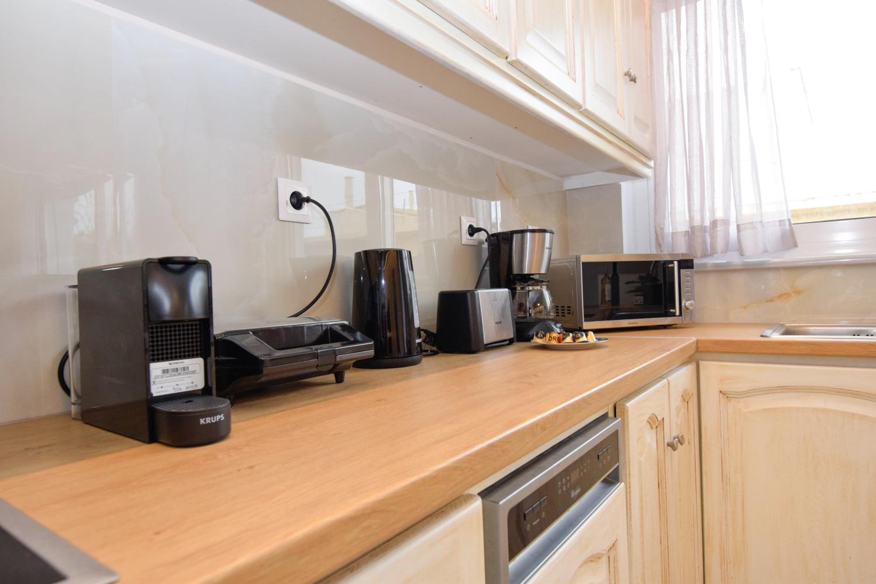 KATAKIS LUXURY APARTMENT
