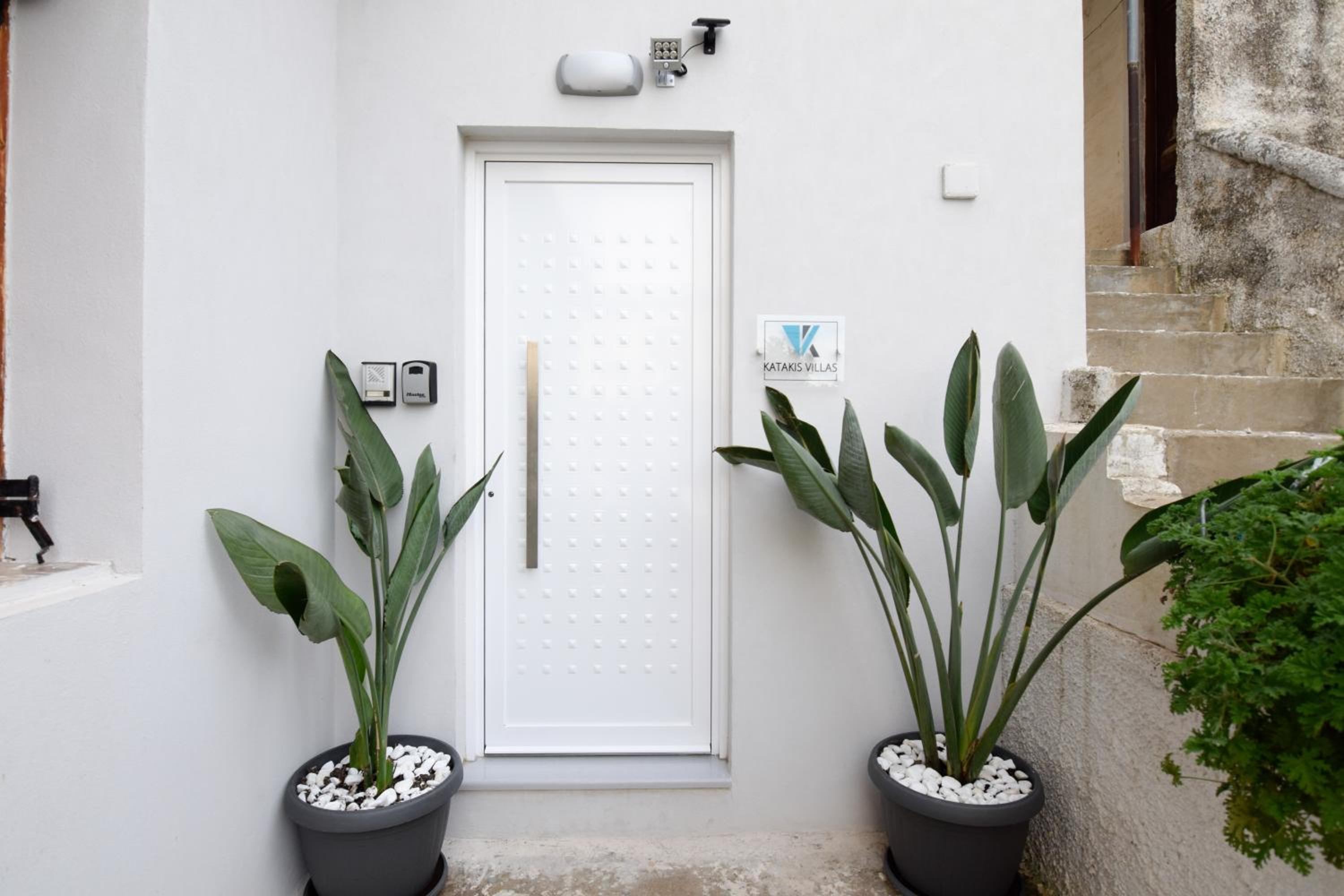 KATAKIS LUXURY APARTMENT