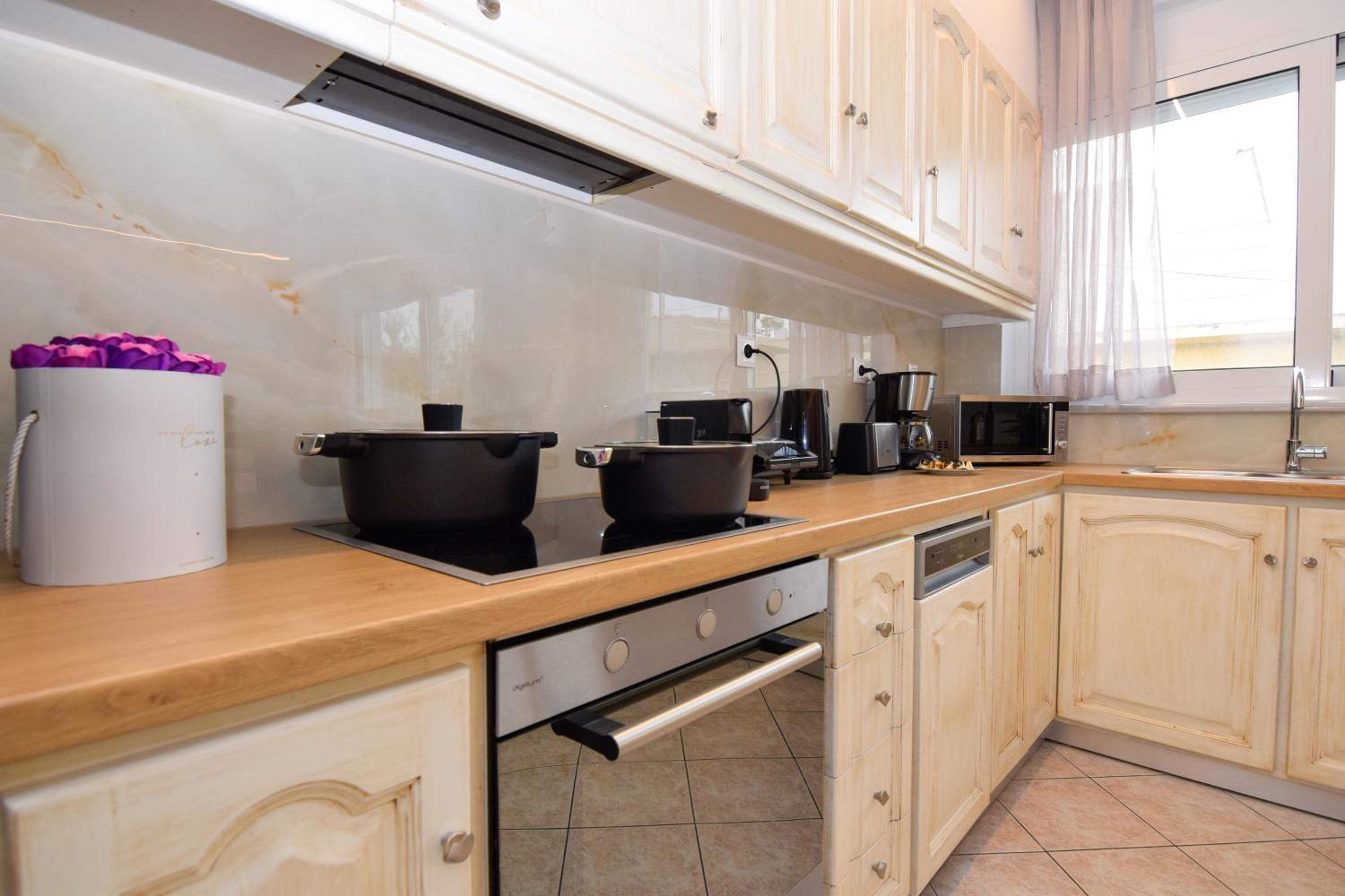 KATAKIS LUXURY APARTMENT