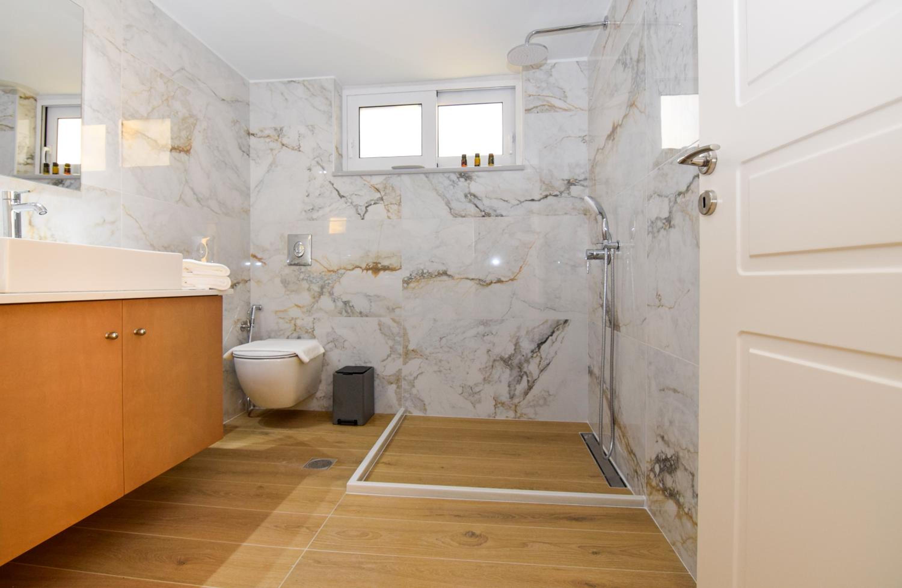 KATAKIS LUXURY APARTMENT