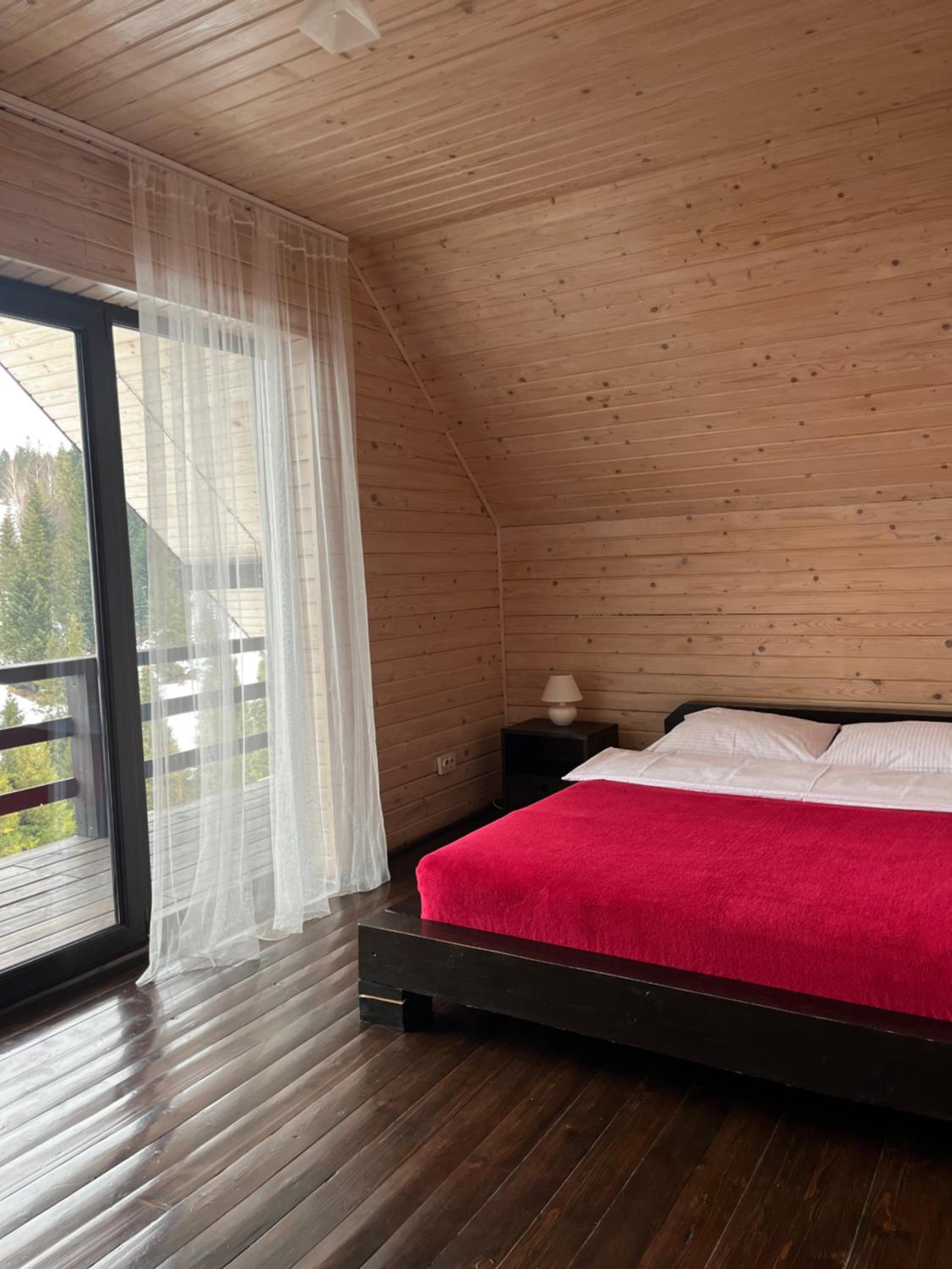 Cottages Shepit Lisu view 4