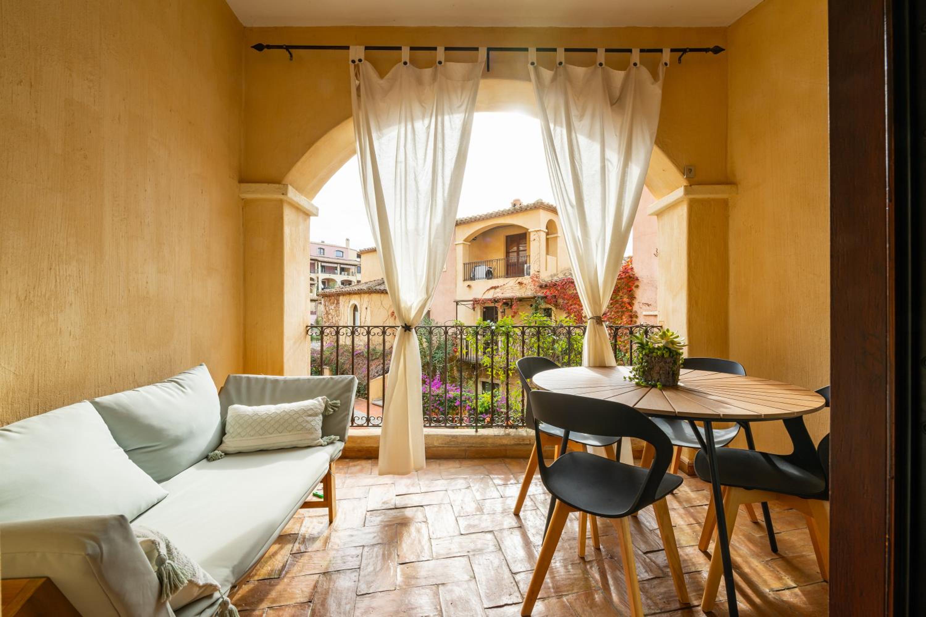 balance & terrace