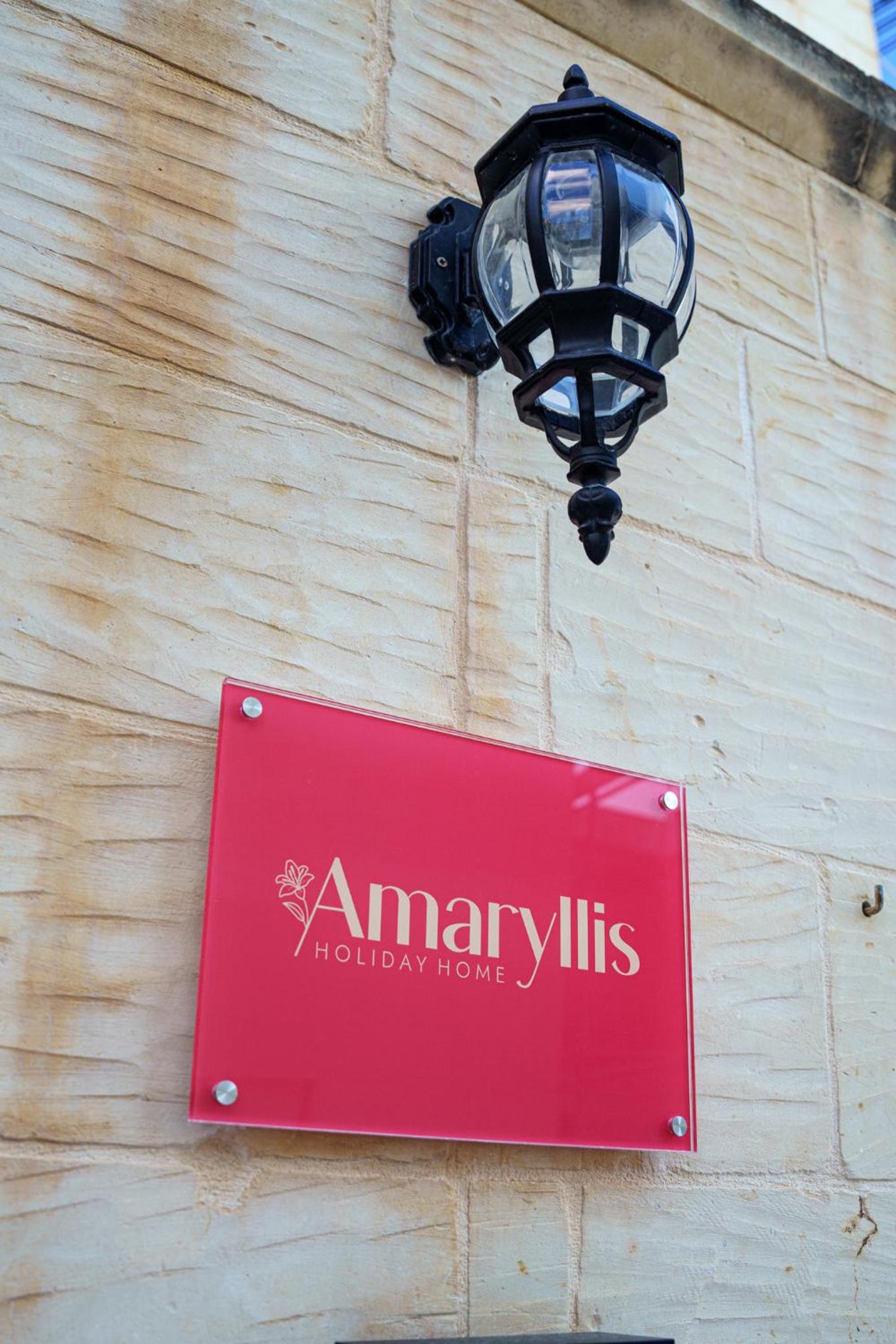 Amaryllis Holiday Home