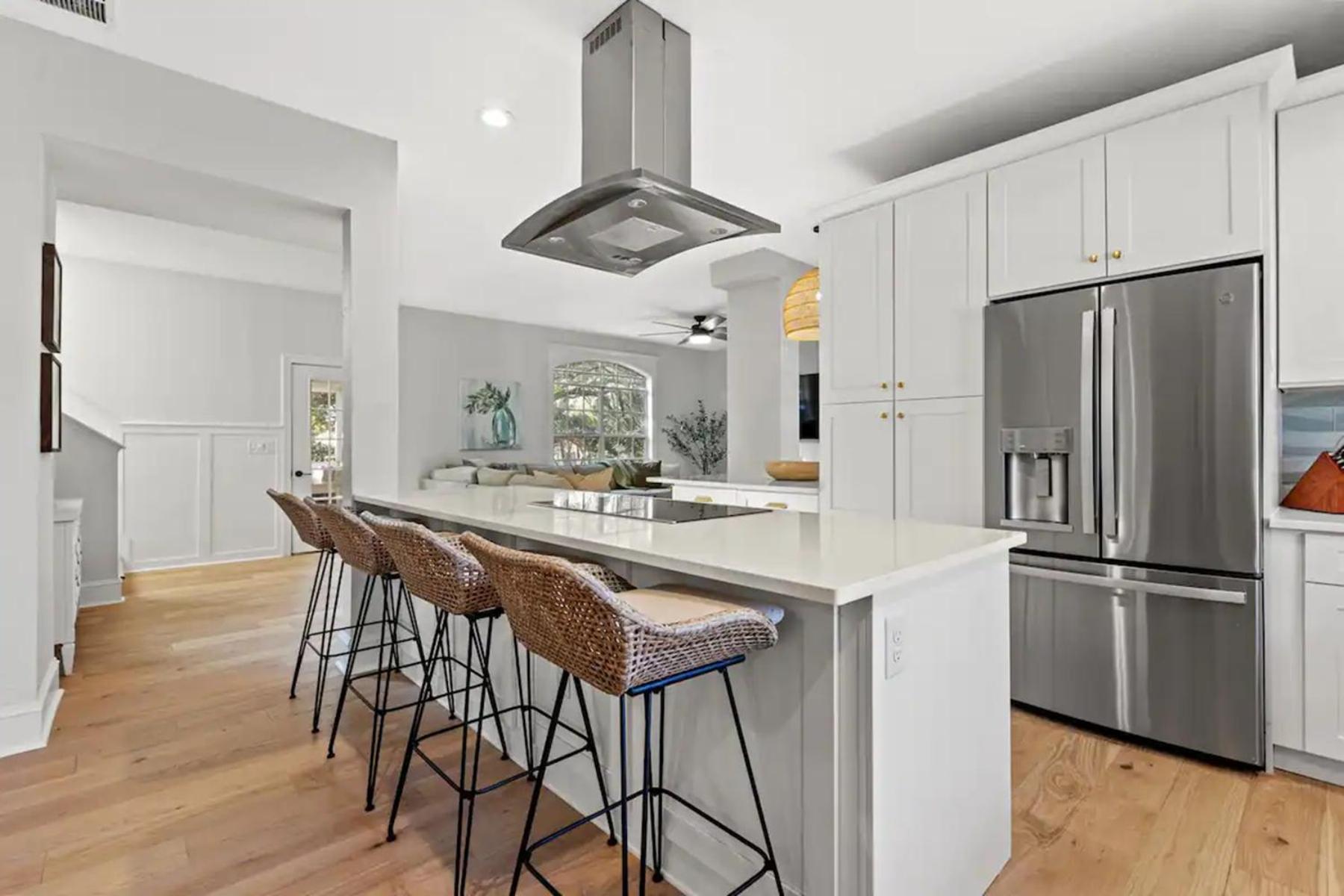 Updated Home w Heated Pool, Near Beaches - Five-Bedroom House view 5