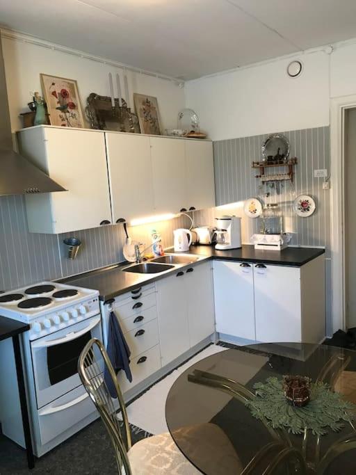 Romanttinen Retrokaksio