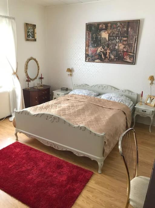 Romanttinen Retrokaksio