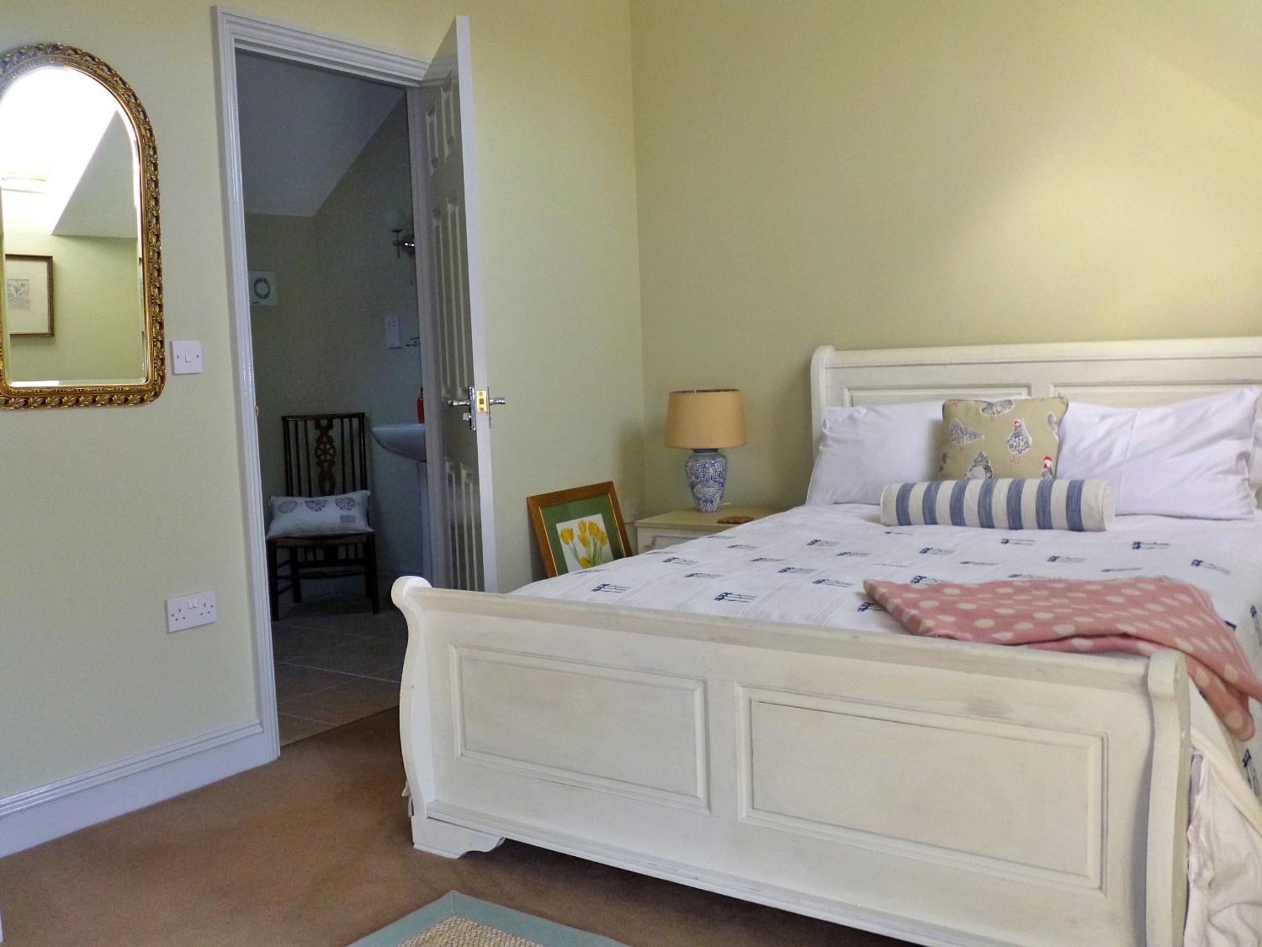 Finest Retreats - No 2 Meynell Mews view 5