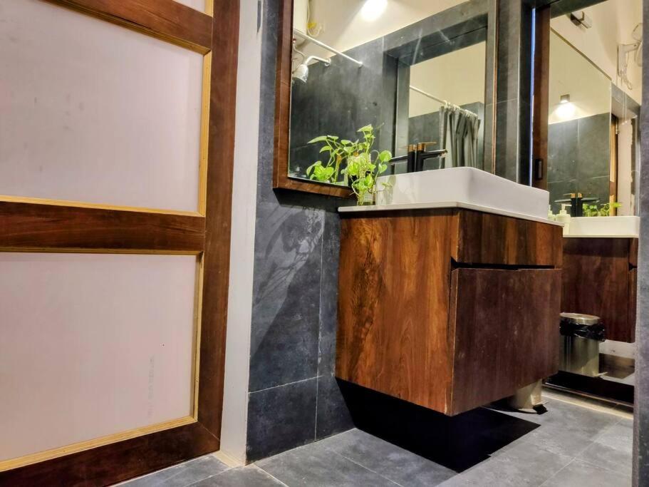 The Turquoise Letterbox - Loft suite at Central view 3