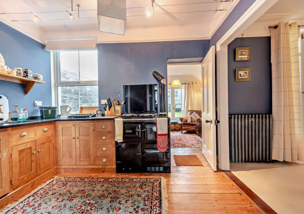 3 Bed in Aberaeron oc-b27954
